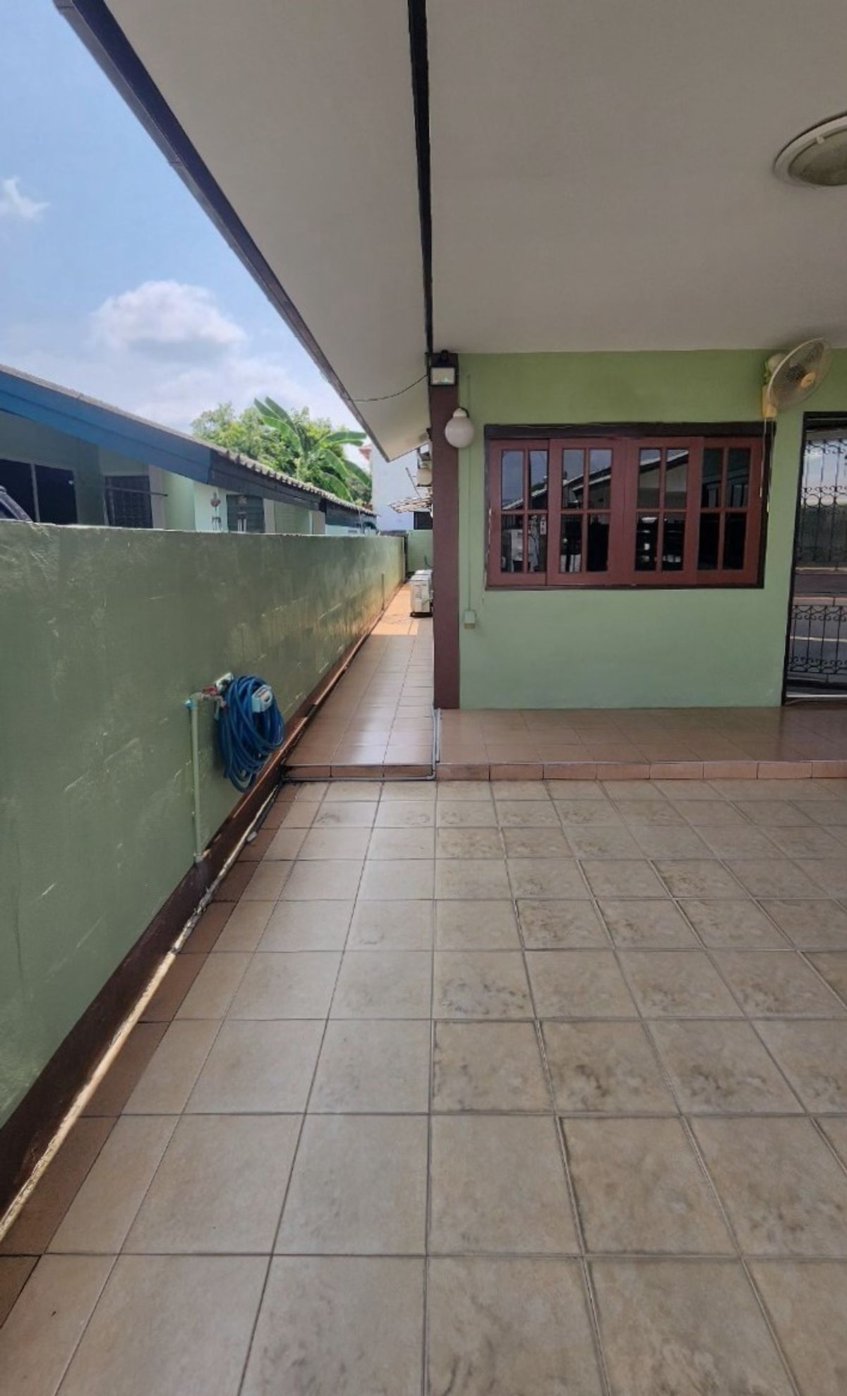 ขายบ้านมีนบุรี-ร่มเกล้า : ขายด่วน บ้านเดี่ยว 50 ตร.ว หมู่บ้านสัมมากร รามคำแหง 112 พร้อมเข้าอยู่