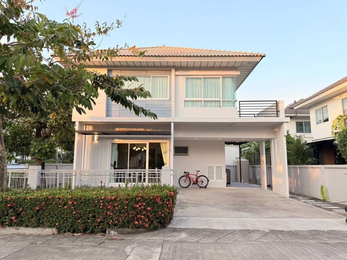ให้เช่าบ้านปทุมธานี รังสิต ธรรมศาสตร์ : บ้านเช่าใกล้ม.รังสิต บ้านสวยเฟอร์ครบ 3 นอน 3 น้ำ มบ.เฟอเพคเพลส รังสิต บางพูน ปทุมธานี