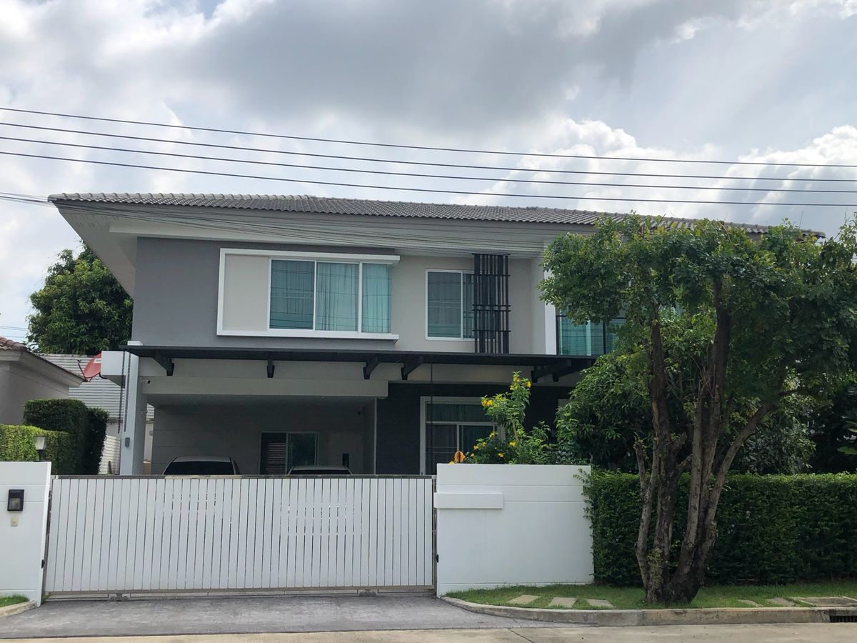 For RentHouseLadkrabang, Suwannaphum Airport : Rent Casa Premium Onnut-Ring Road