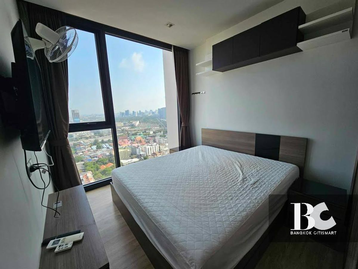 For RentCondoSapankwai,Jatujak : Condo for rent The Line Phahol-PRADIPAT, only 550 meters from BTS Saphan Khwai.