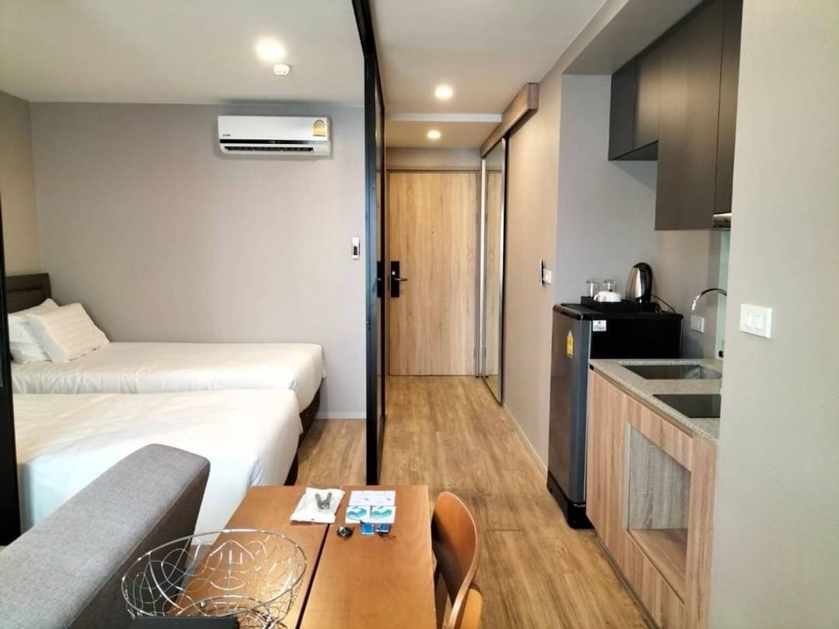 ให้เช่าคอนโดสาทร นราธิวาส : For rent condo Blossom sathorn chareonrat  1bedroom 0886382235 