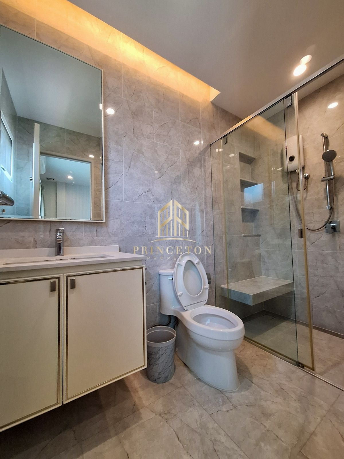 บ้านบางนา แบริ่ง ลาซาล : ขายหรือเช่า นันทวัน บางนา กม.7 📞092-4252445  Nantawan Bangna Km. 7