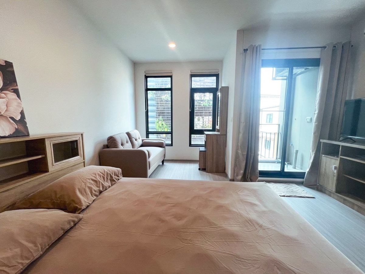 For SaleCondoRama9, Petchburi, RCA : Selling very cheap 2.5 million Aspire Asoke Ratchada near SWU