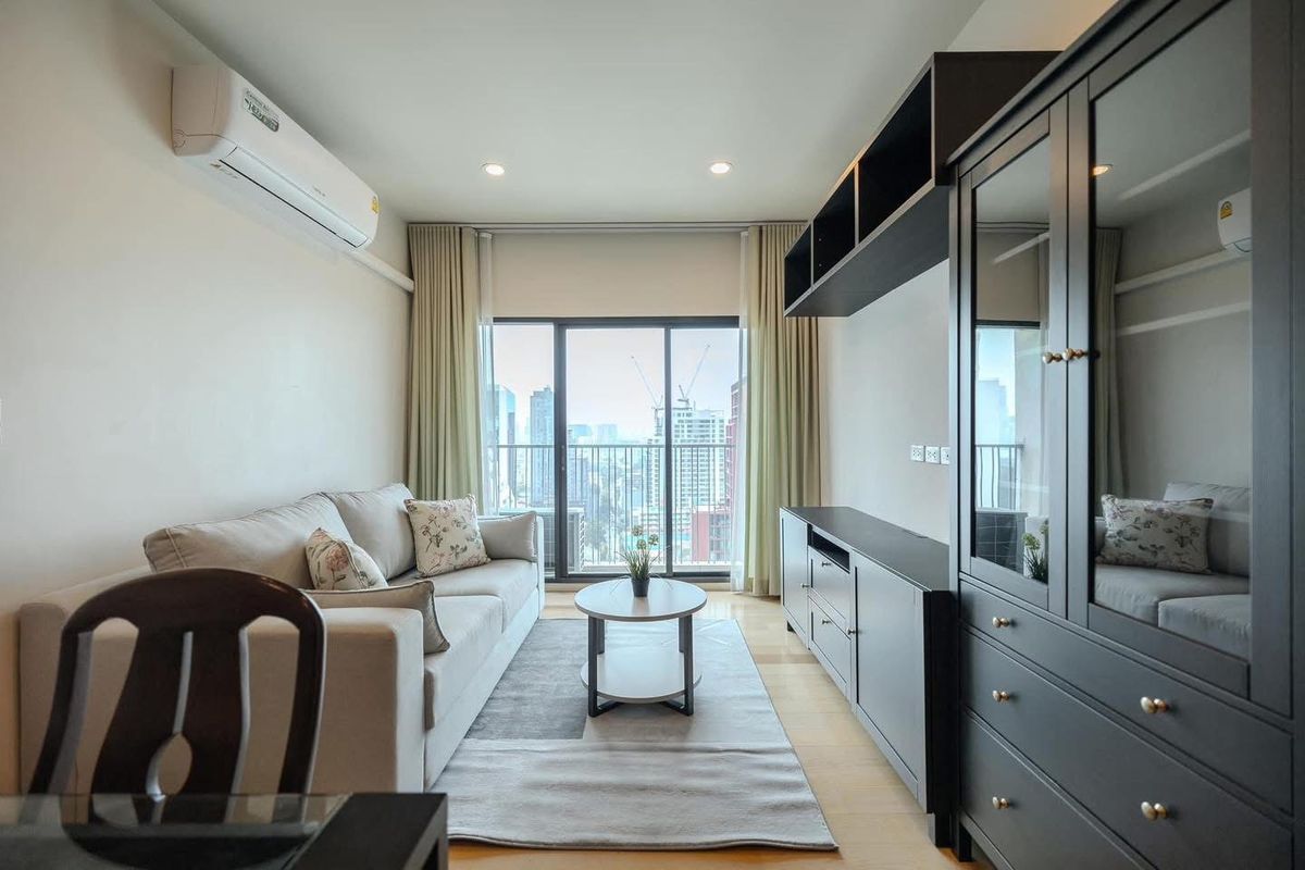 ให้เช่าคอนโดอารีย์ อนุสาวรีย์ : for rent Noble Reform 1 bed nice room⭐️💟
