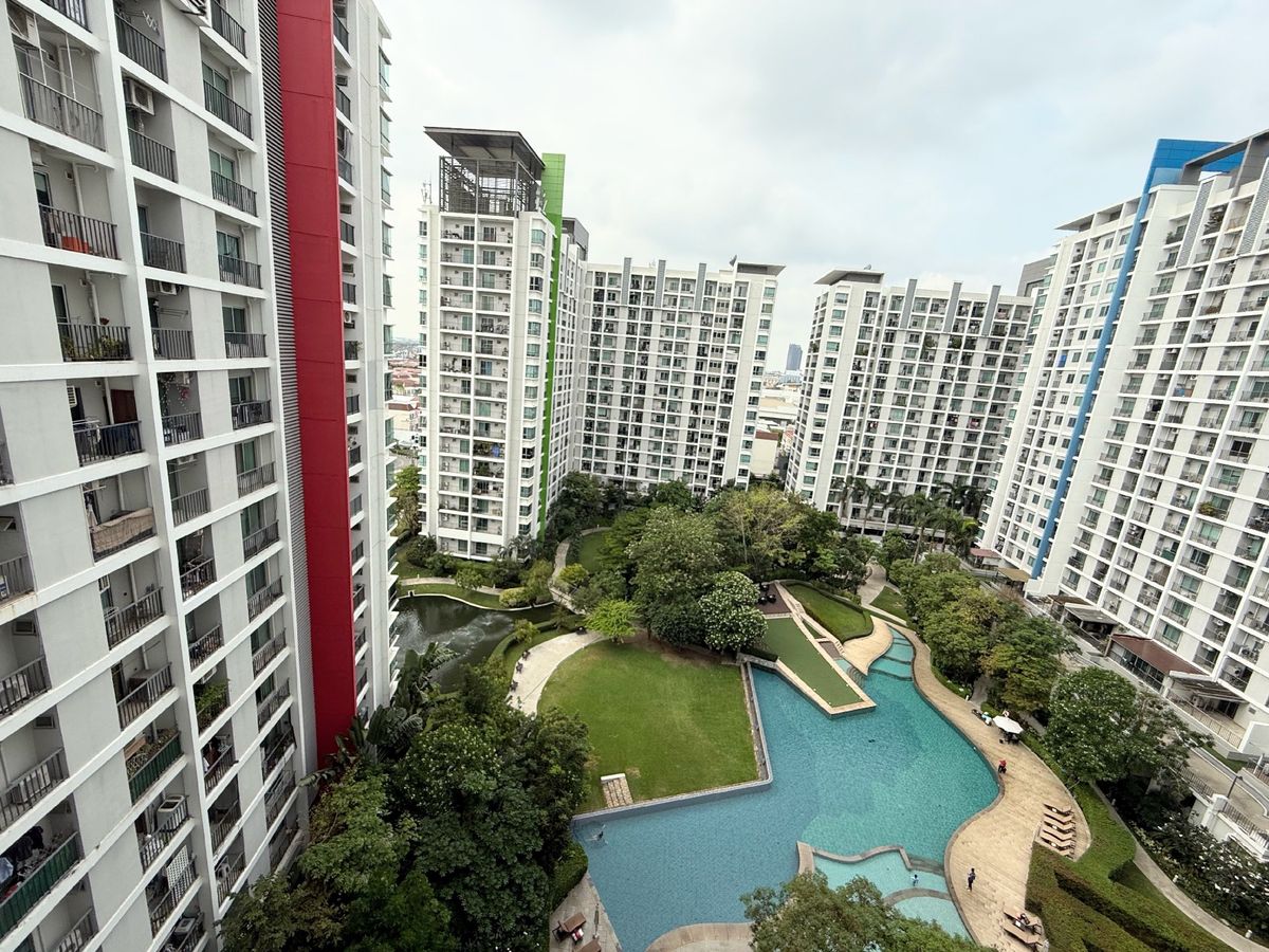 For RentCondoPattanakan, Srinakarin : Urgent, very good price, beautiful view 0634798245