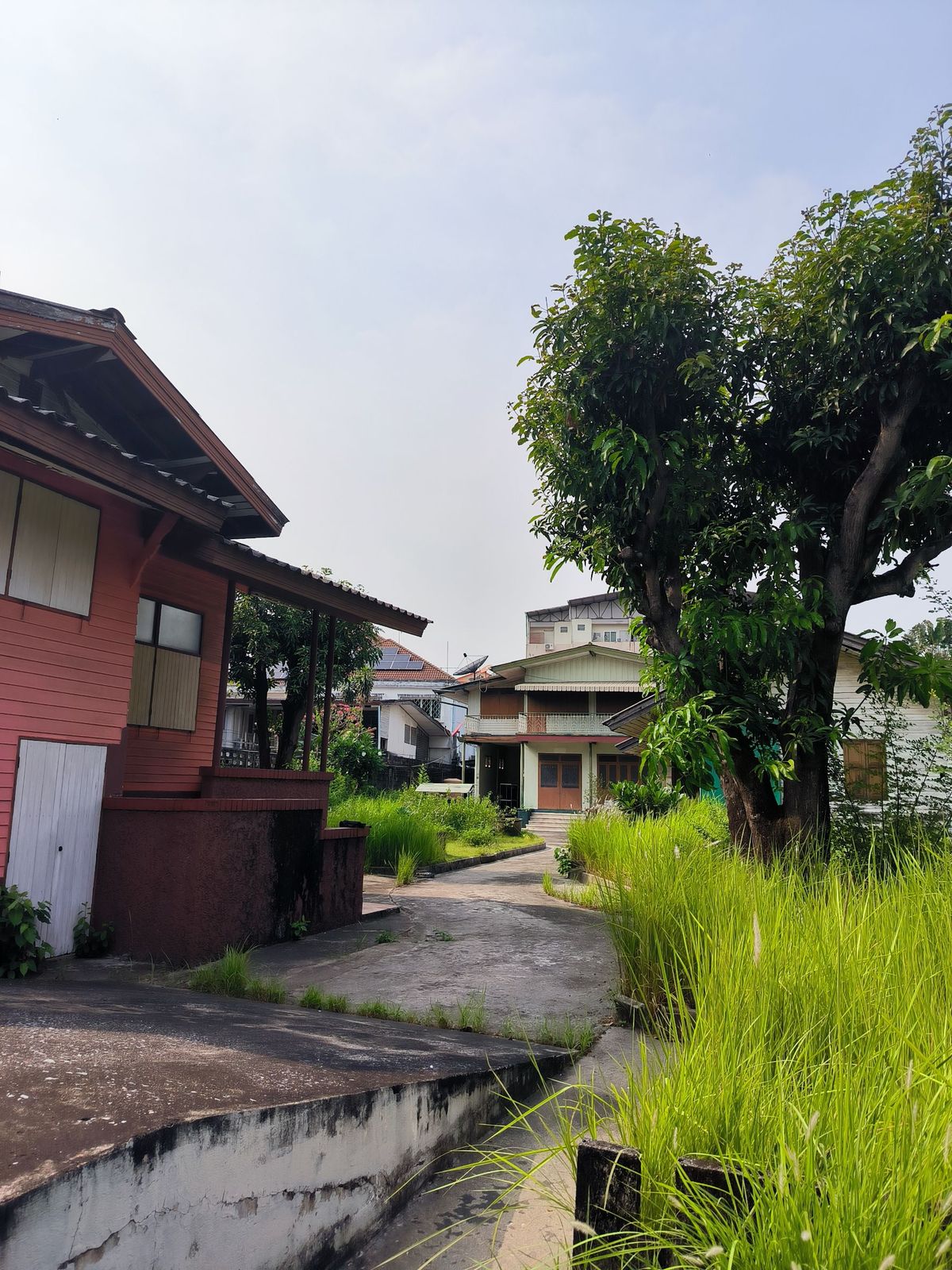 For SaleLandWongwianyai, Charoennakor : Land for sale, 374 sq.w. near the city, less than 10 min to Icon Siam and Sathorn Road