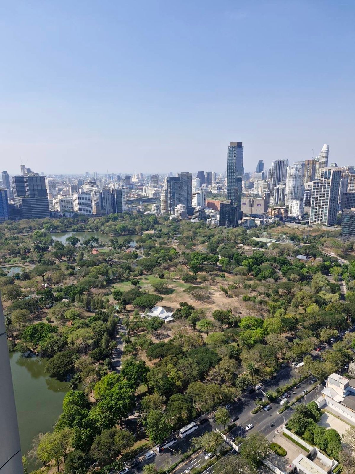 ขายคอนโดวิทยุ ชิดลม หลังสวน : ขายคอนโด 𝐎𝐍𝐄𝟖𝟗 𝐖𝐢𝐫𝐞𝐥𝐞𝐬𝐬 (Residences1) 𝐎𝐧𝐞 𝐁𝐚𝐧𝐠𝐤𝐨𝐤 พื้นที่  218 ตารางเมตร 3 ห้องนอน