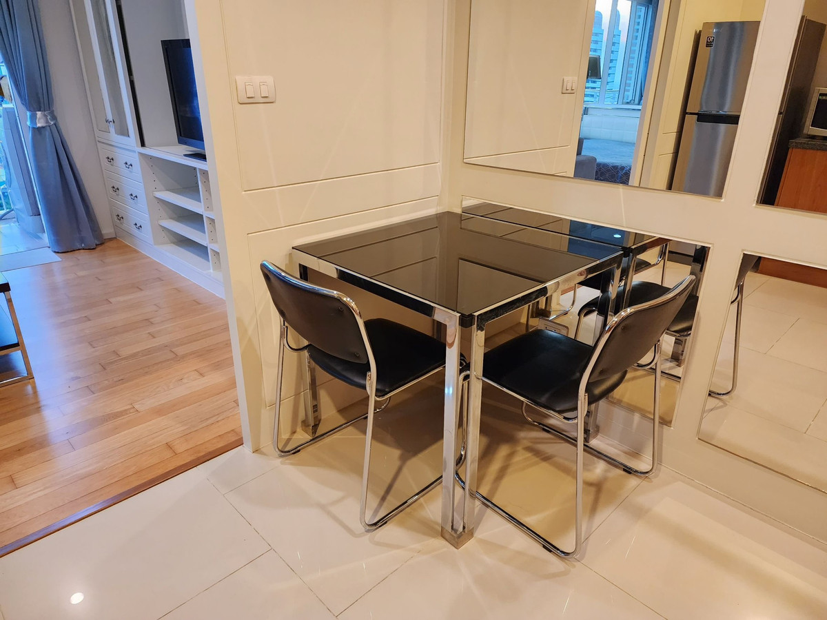 For RentCondoWongwianyai, Charoennakor : Villa Sathorn (Villa Sathorn) For Rent (1Bed1bath 40SQM)