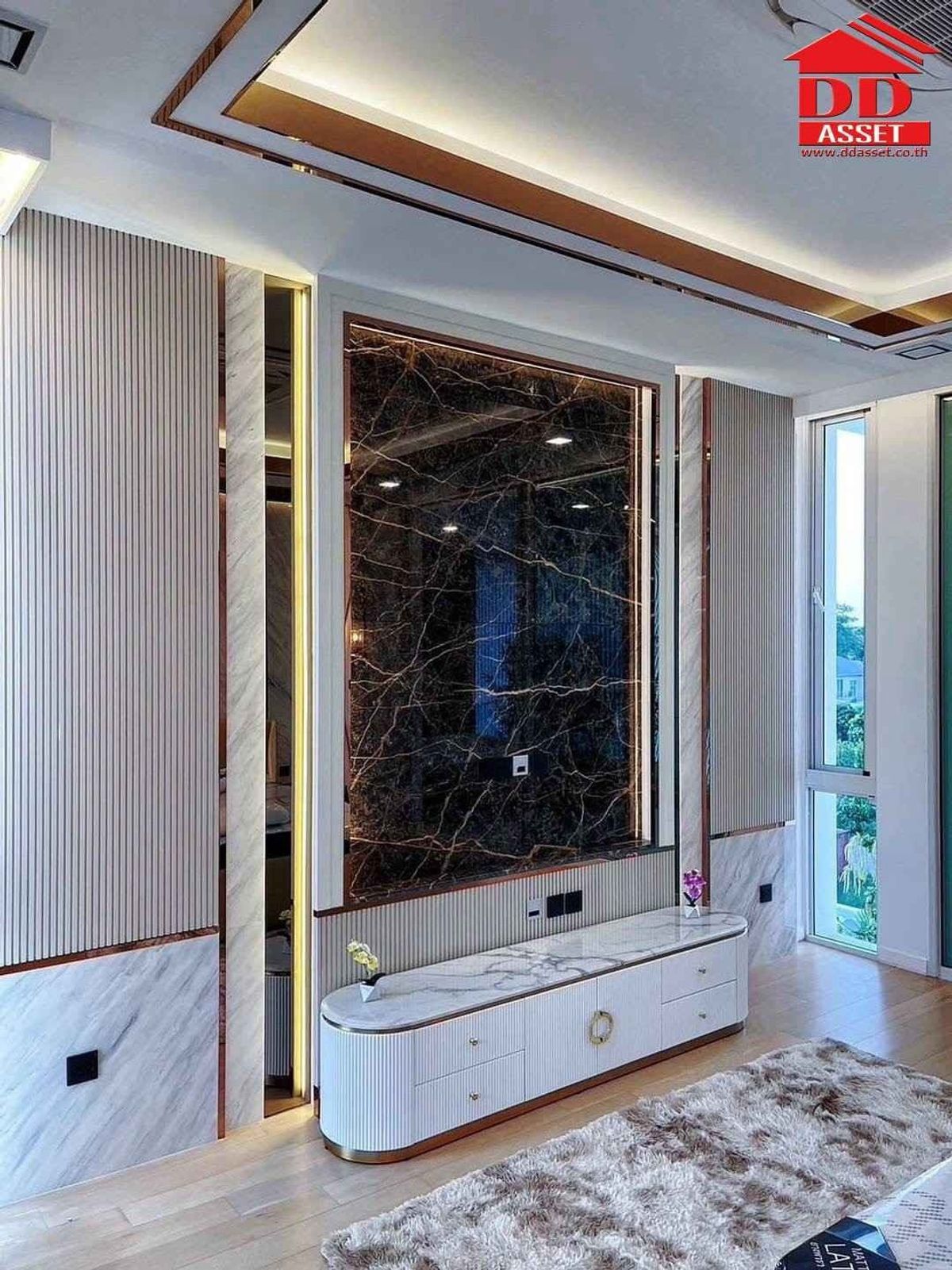 ให้เช่าบ้านเลียบทางด่วนรามอินทรา : For Rent บ้าน 3 ชั้น มีลิฟต์ โครงการ Vive เอกมัย รามอินทรา รหัส : H8179