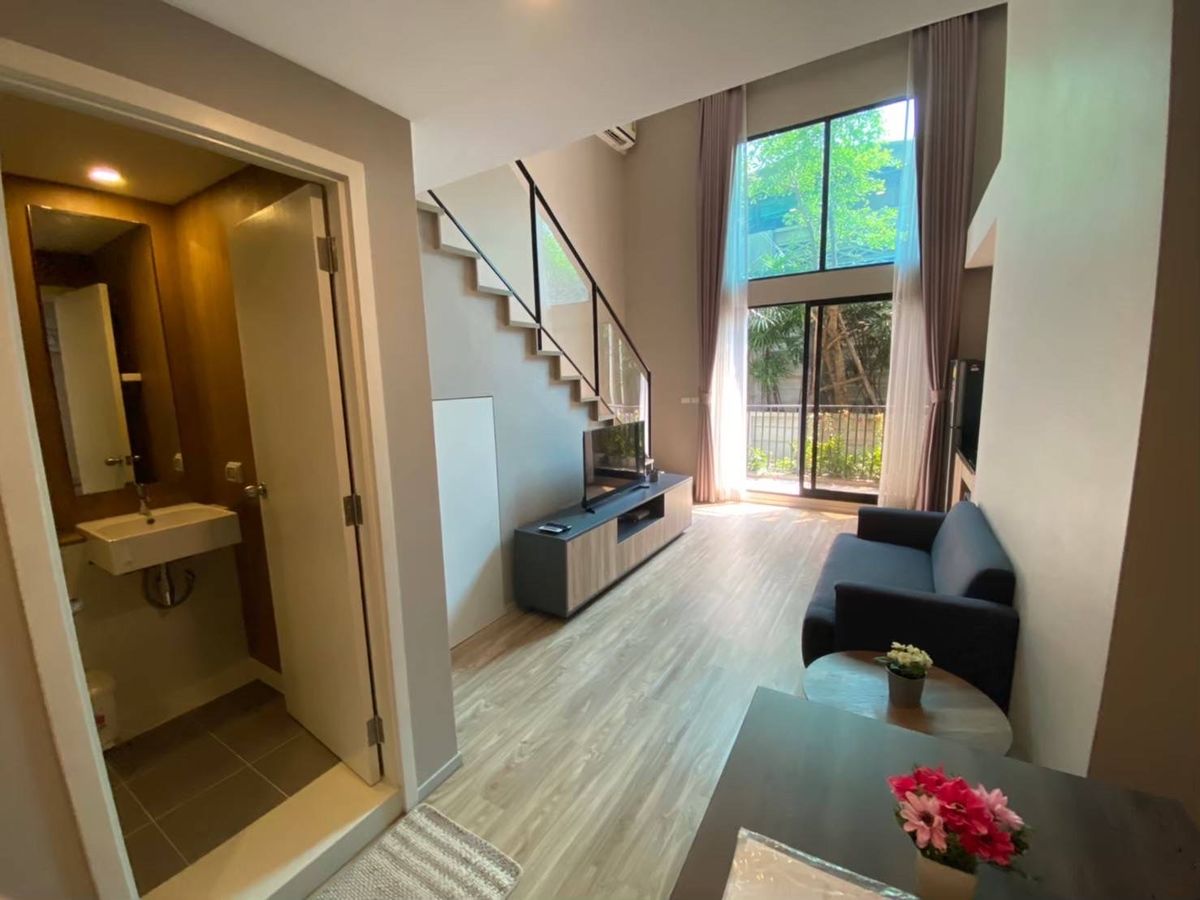 ให้เช่าคอนโดสาทร นราธิวาส : ให้เช่า ห้อง Duplex ห้องสวยใหม่ 