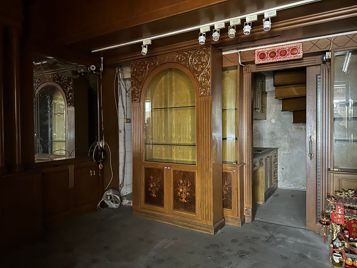 ขายอาคารพาณิชย์เยาวราช บางลำพู : ขาย อาคารพาณิชย์ เยาวราช ถนนสามเพ็ง ติดเมกะโปรเจค เวิ้งนครเกษม