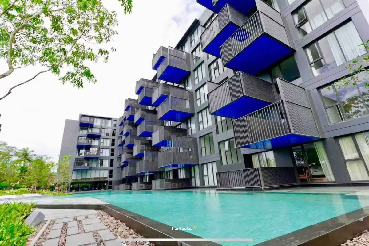 For RentCondoPhuket : For Rent the Deck Patong with Private Jacuzzi Pool