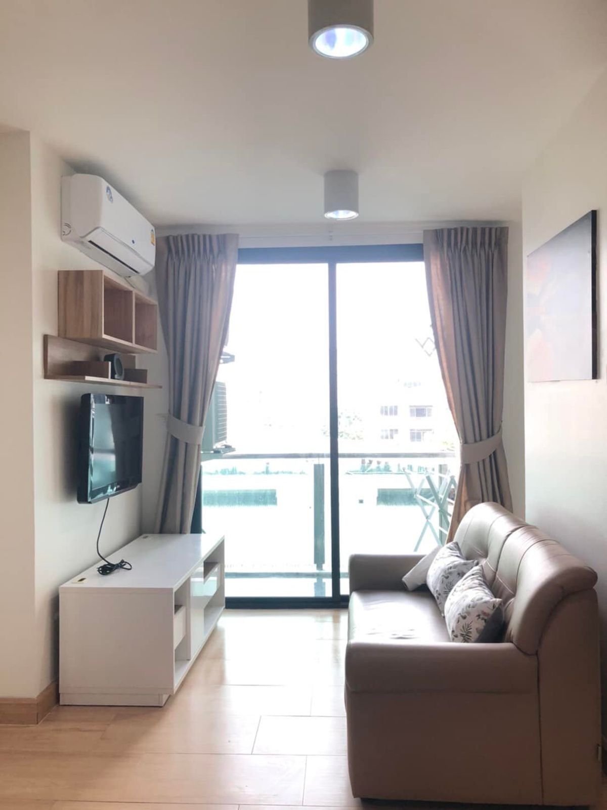 For SaleCondoKasetsart, Ratchayothin : Beautiful decoration room, good view Firing of good prices