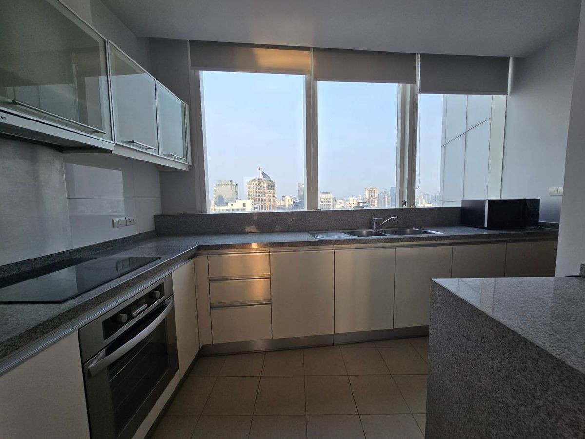 For RentCondoSukhumvit, Asoke, Thonglor : LTH12057P - Millennium Residence for Rent Size 128 SQM. 3 Beds 2 Baths Near BTS Phong Station Only 69K/Month