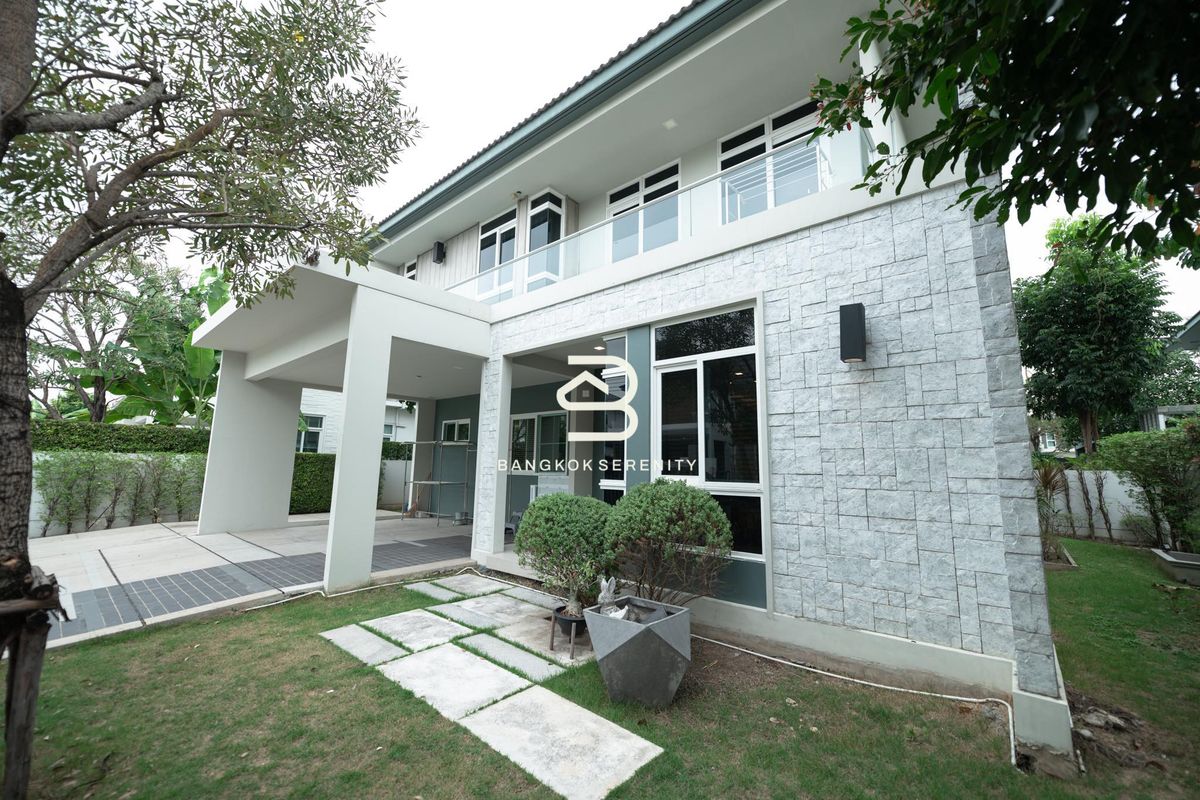 HouseLadkrabang, Suwannaphum Airport : House for Rent or Sale at Mantana Bangna Wong Wean