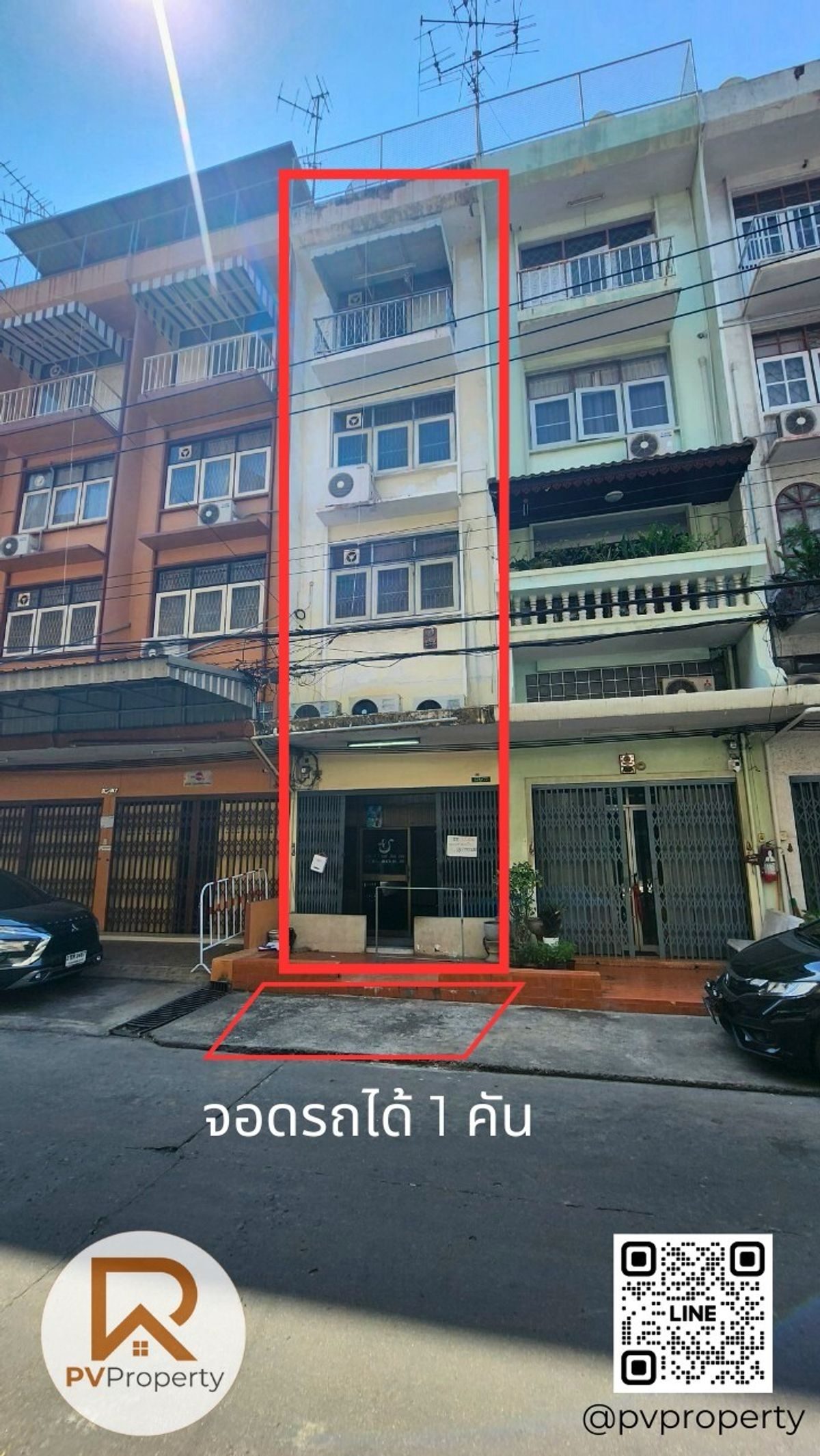 For SaleShop HouseWongwianyai, Charoennakor : 📍 Urgent sale 📍 Golden location, Soi Charoen Nakhon 10, near Icon Siam, Skytrain, suitable for home offices / trading 🏡 Owner selling 🏡 Strong structure with renovations