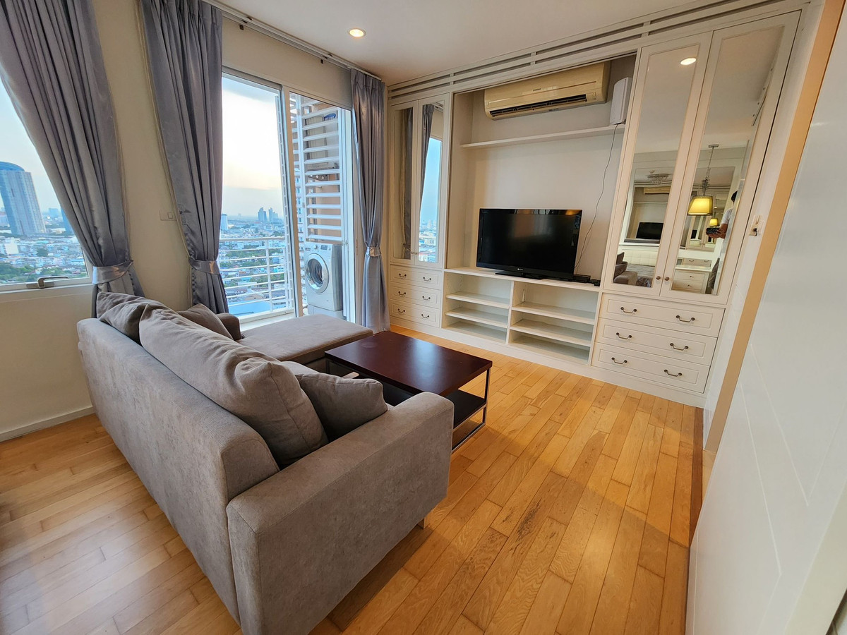 For RentCondoWongwianyai, Charoennakor : Villa Sathorn (Villa Sathorn) For Rent (1Bed1bath 40SQM)