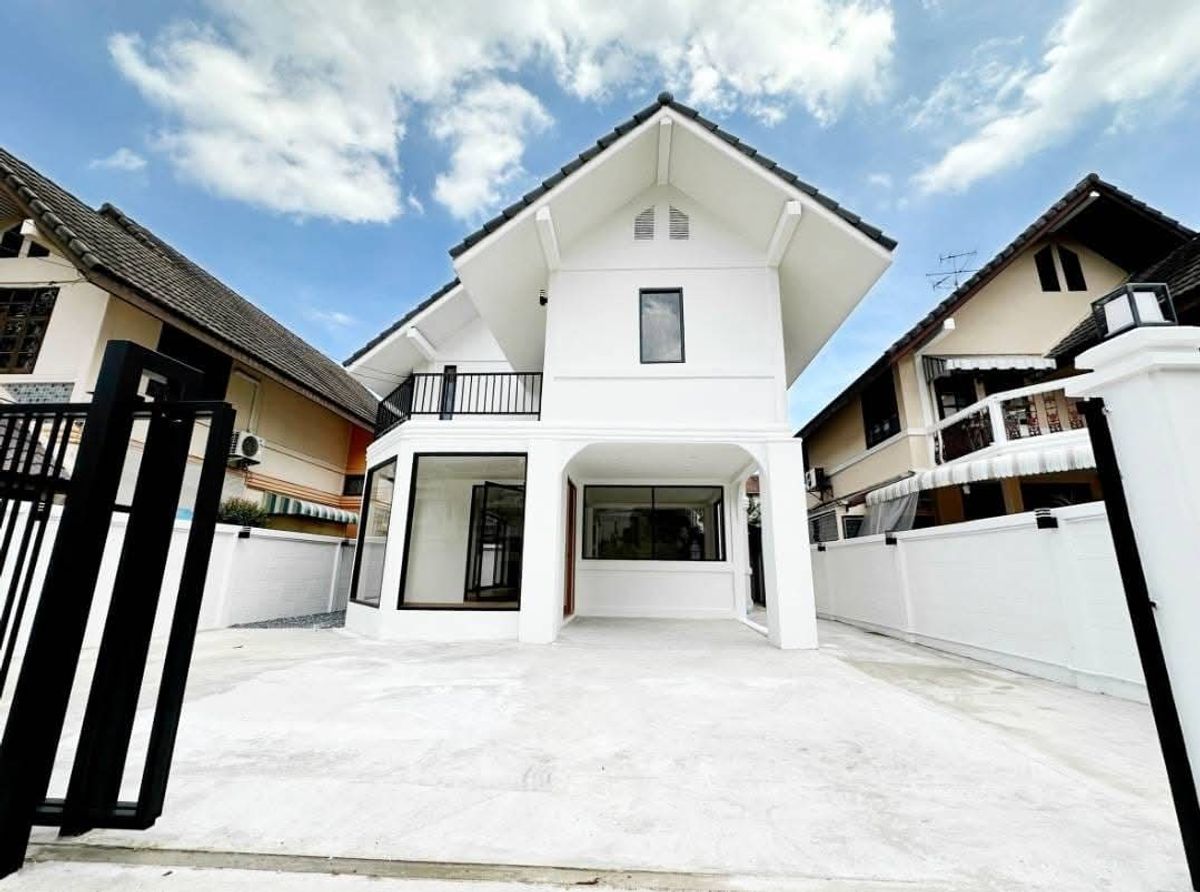 For RentHouseSukhumvit, Asoke, Thonglor : For rent #Detached house, Tha Thong Village, Soi Sukhumvit 68 📞066-165-9828 #Near Central Bangna #Sukhumvit area