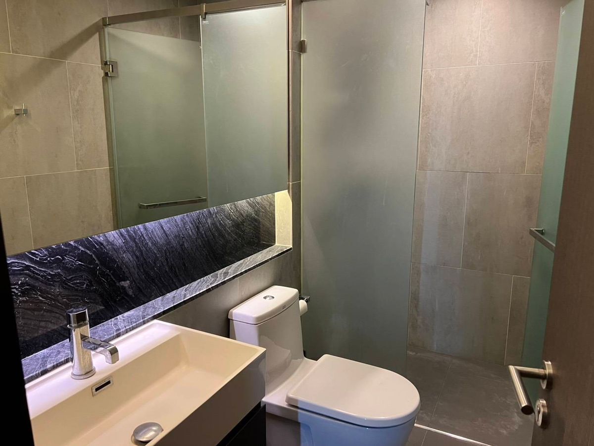 ให้เช่าคอนโดสุขุมวิท อโศก ทองหล่อ : 🔥ให้เช่าด่วน🔥คอนโดเดอะ ลุมพินี 24 แบบ 1 ห้องนอน ขนาด 31 ตร.ม. ชั้น 30 ชั้นสูง วิวโล่ง ใกล้MRTศูนย์สิริกิติ์