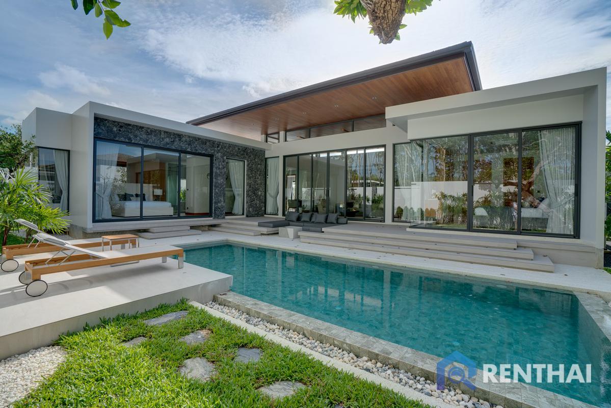 For SaleHousePhuket : A Perfect Blend of Luxury and Nature
