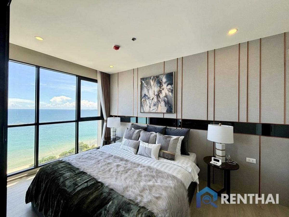 For SaleCondoPattaya, Bangsaen, Chonburi : High rise condominium on Pratamnak hill, located near the beach only 250 meters.