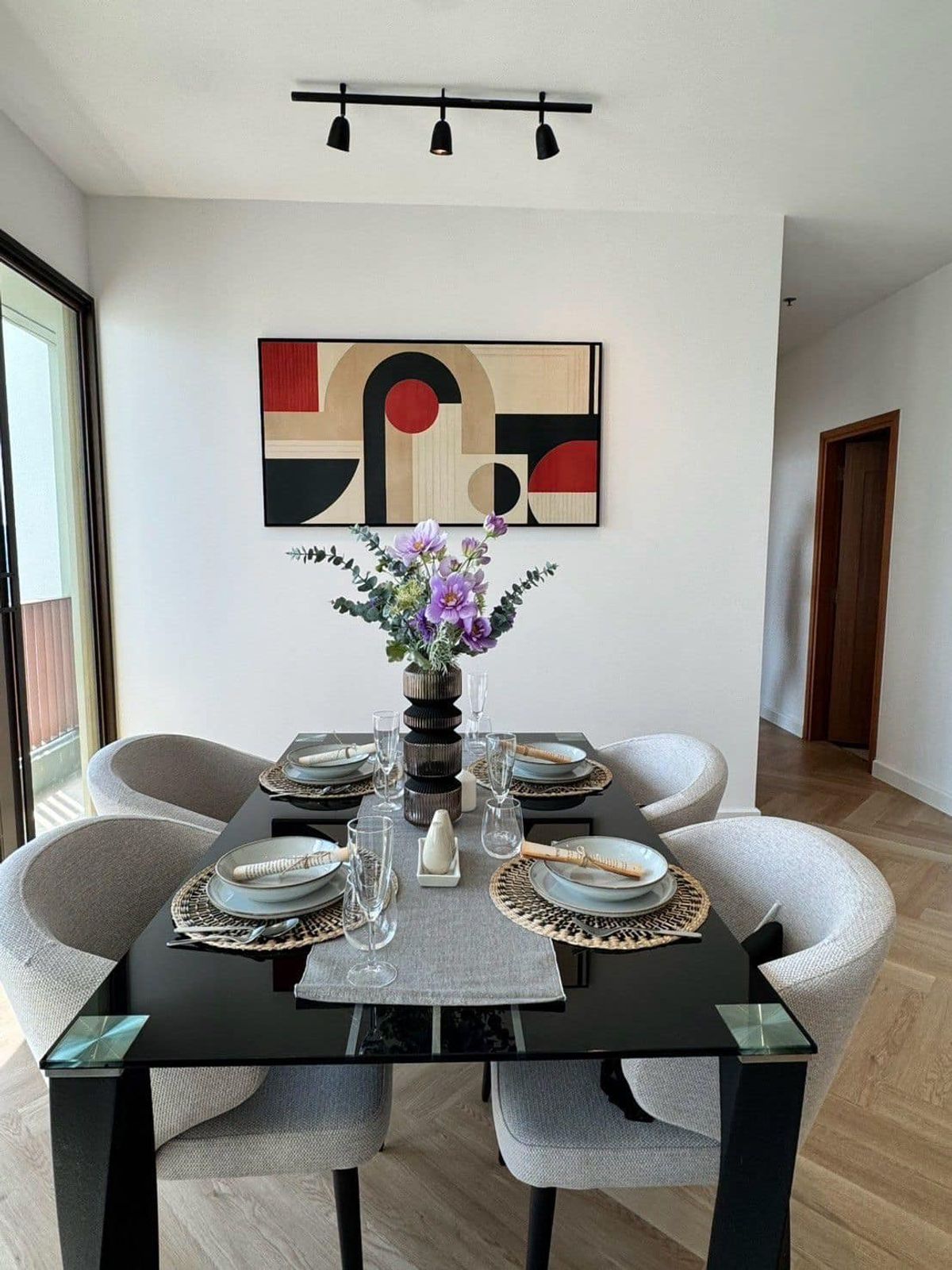 For SaleCondoSukhumvit, Asoke, Thonglor : The Emporio Place Condo, beautiful room, ready -made furniture