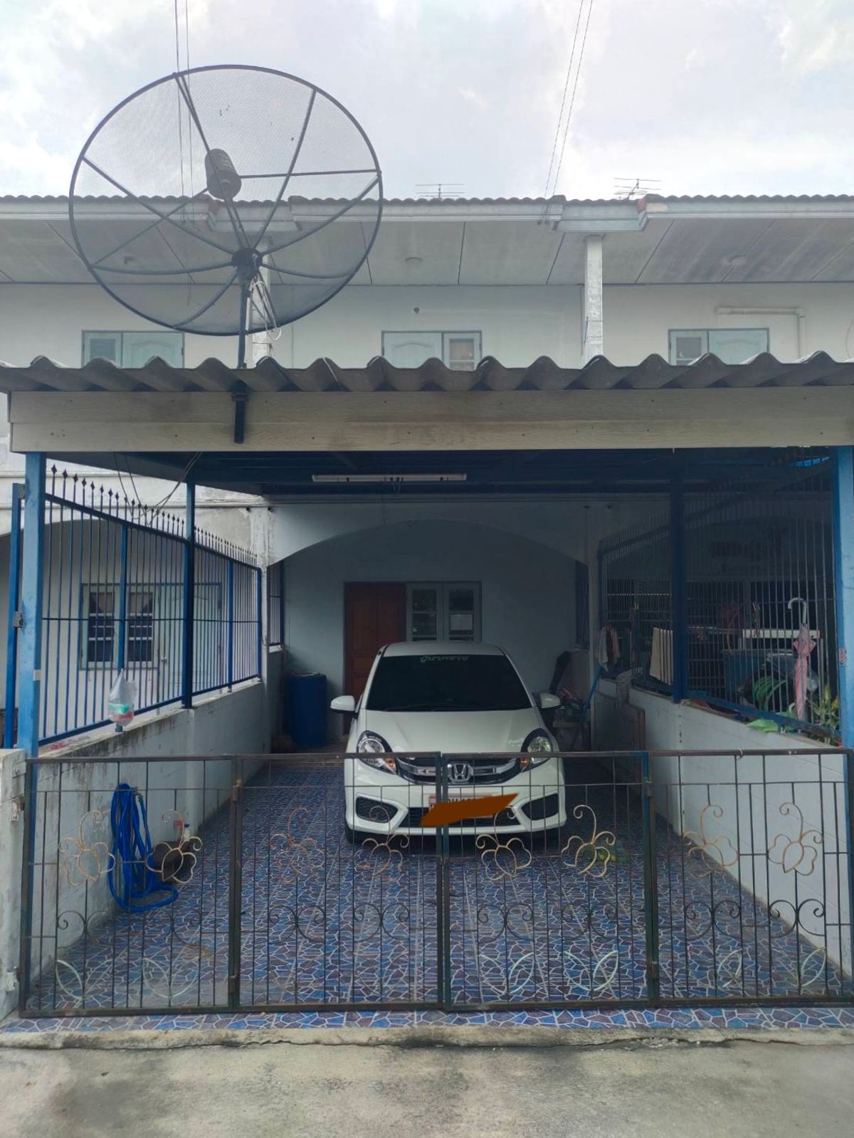 For SaleTownhomeMin Buri, Romklao : Cheap for sale • 2 -story townhouse, 20.3 sq. W. • 2 bedrooms, 2 bathrooms, Kurirat Village  Sangkhasantisuk Road 12 Nong Chok