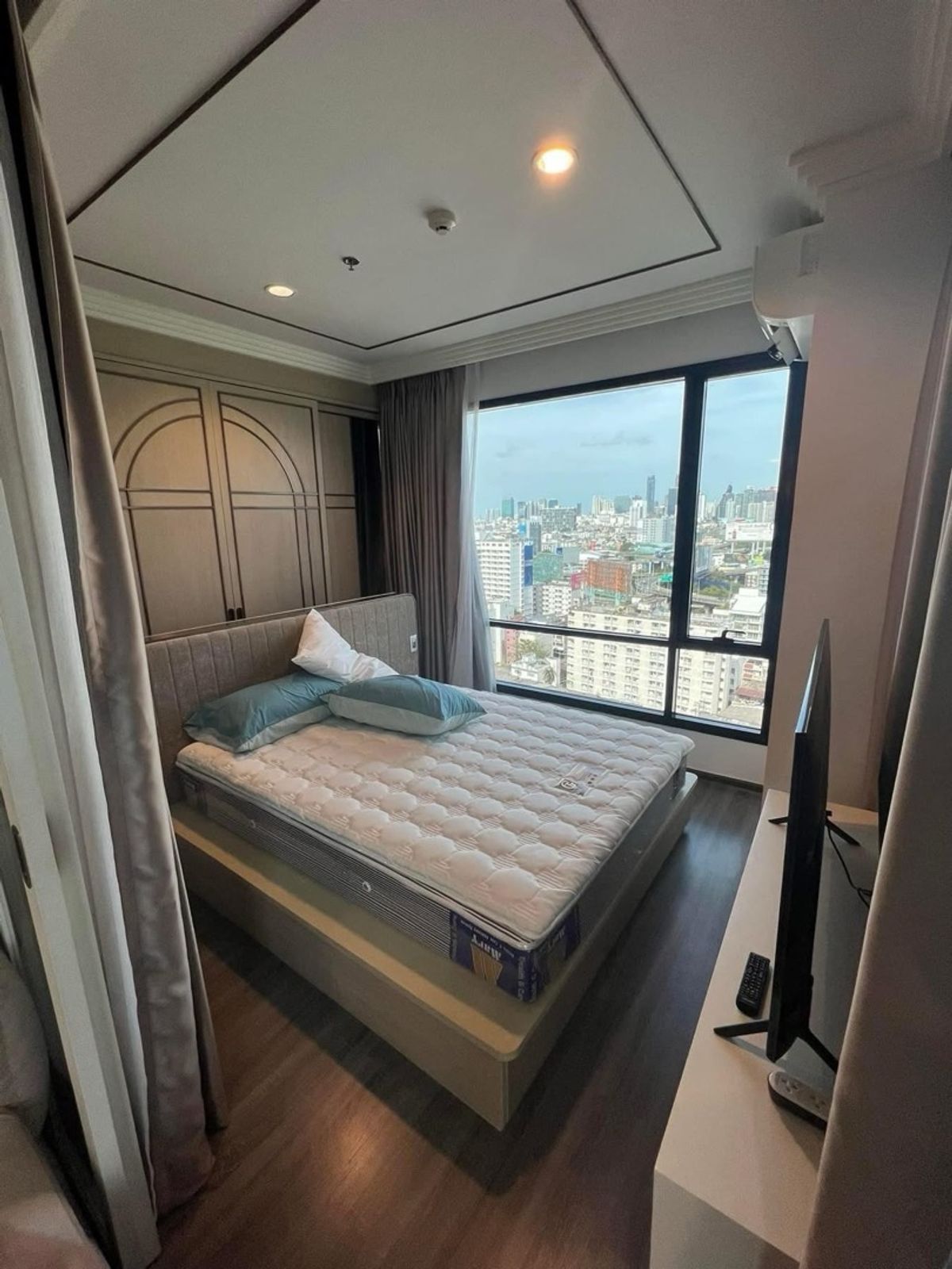 ให้เช่าคอนโดราชเทวี พญาไท : [SALE/RENT Ideo mobi Rangnam - ซอยรางน้ำ✨ห้องมุม