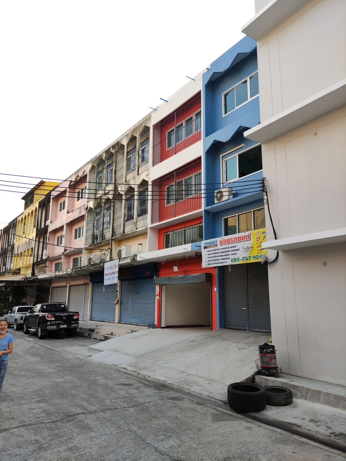 For RentShop HouseSeri Thai, Ramkhamhaeng Nida : Rent a commercial building in Soi Serithai 48 booths, 2, only 20 meters, Serithai Road