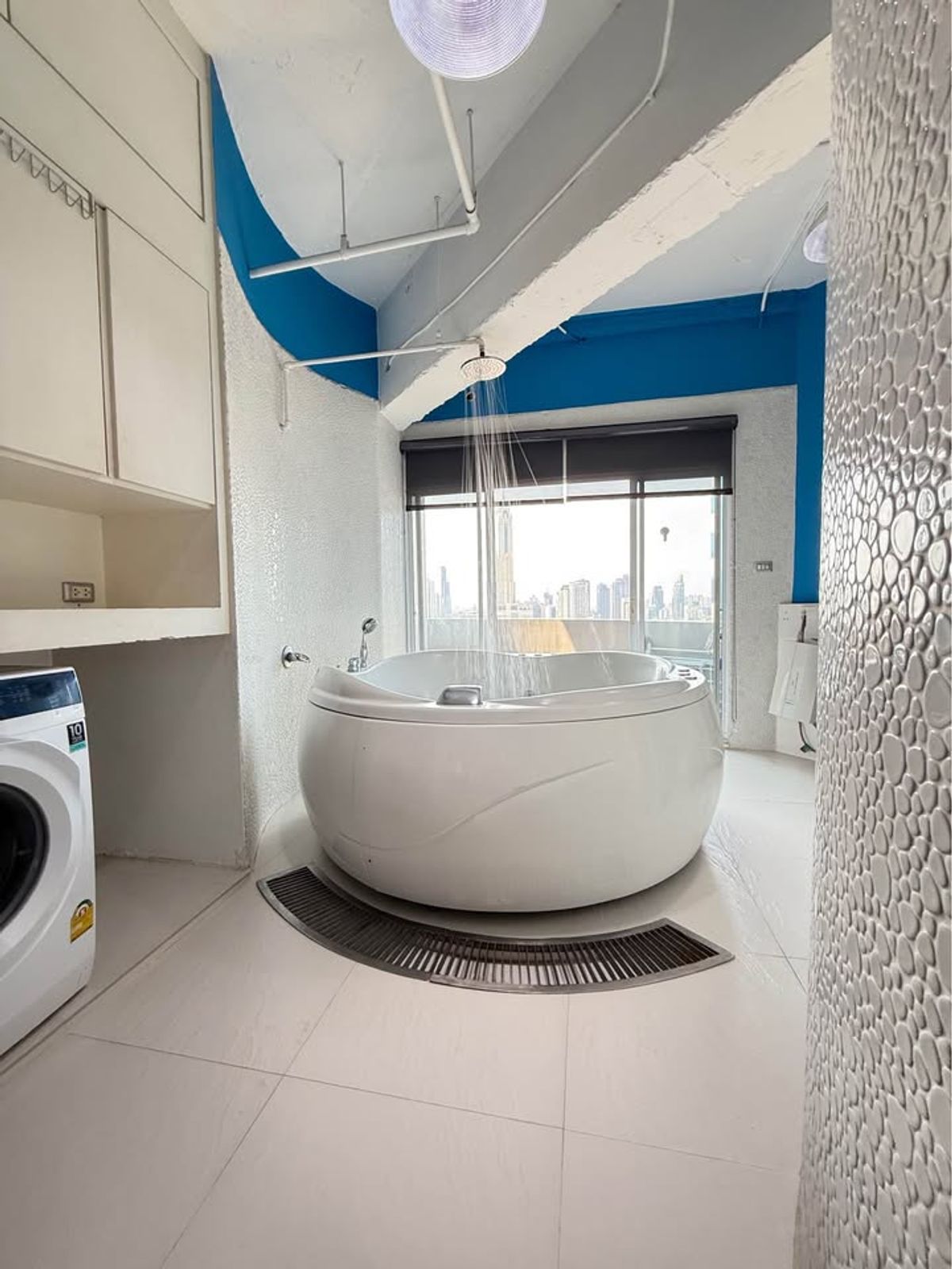 ให้เช่าคอนโดวิทยุ ชิดลม หลังสวน : คอนโด Witthyu Complex ห้องสวย เฟอร์นิเจอร์ครบ พร้อมเช่าอยู่