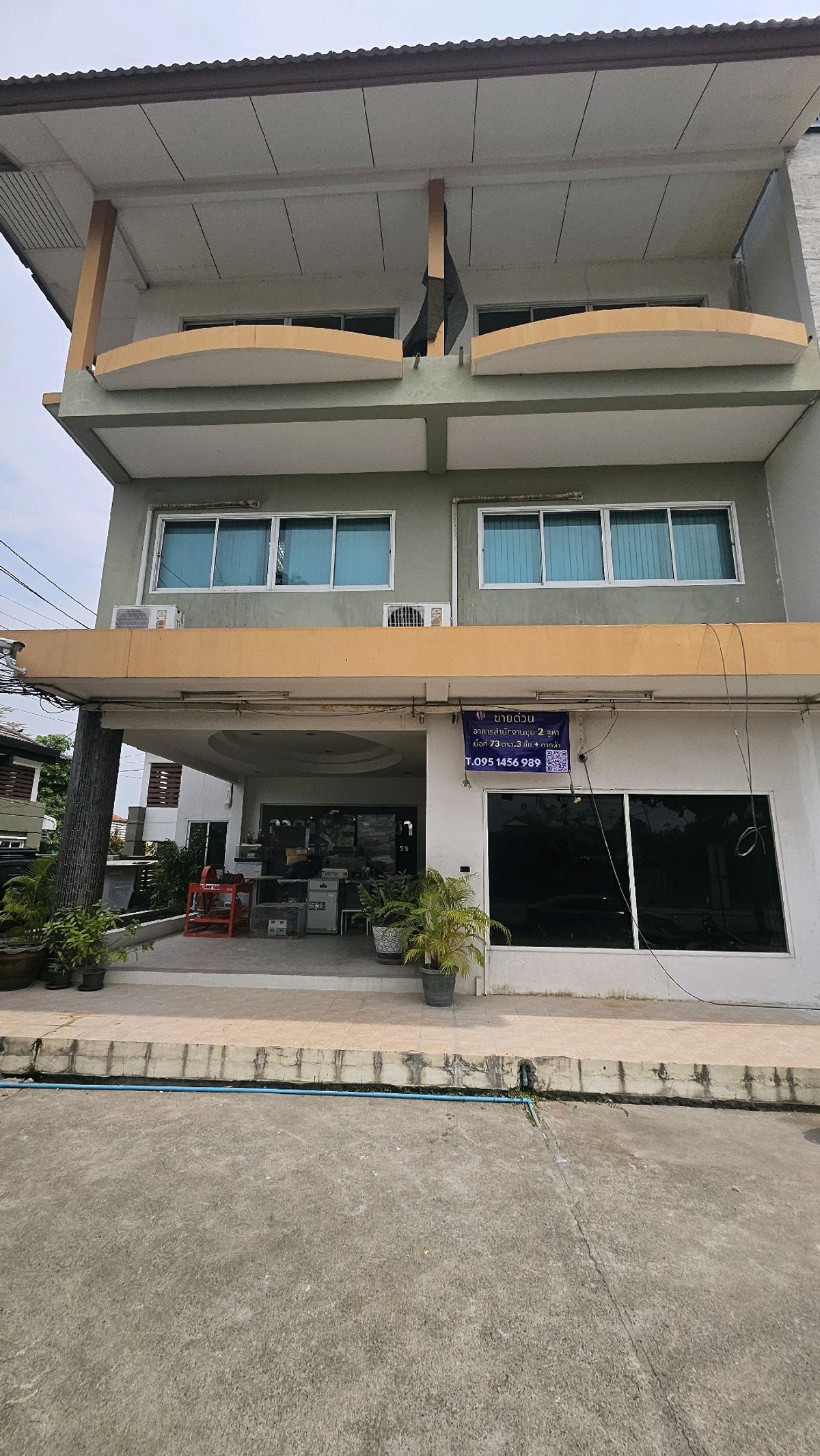 For SaleShop HouseVipawadee, Don Mueang, Lak Si : 3 -story office building, corner room with parking