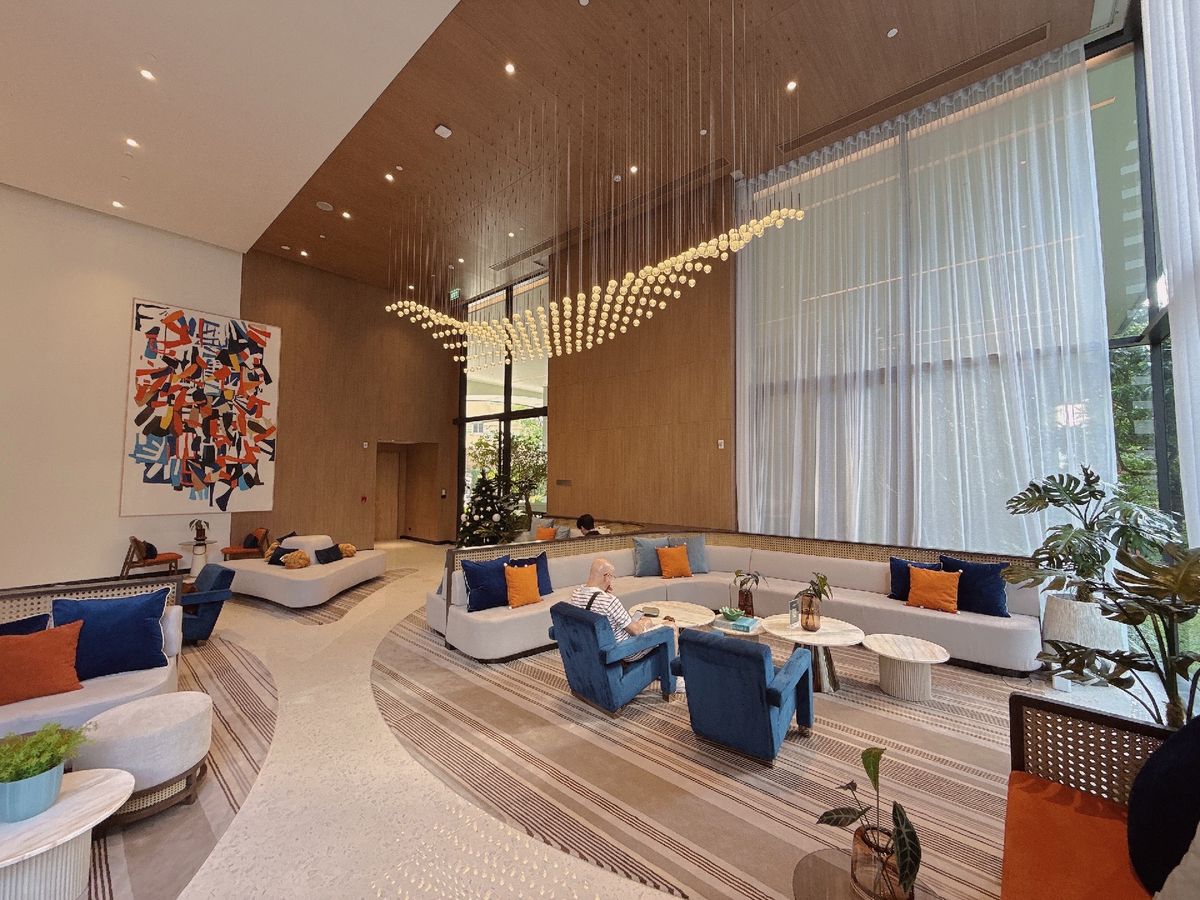 For SaleCondoLadprao, Central Ladprao : 𝐓𝐇𝐄 𝐋𝐈𝐍𝐄 𝐕𝐈𝐁𝐄 Easy installments 11,000/month, free down payment, no need to pay a single baht, ready to move in, money left, free 15 free gifts