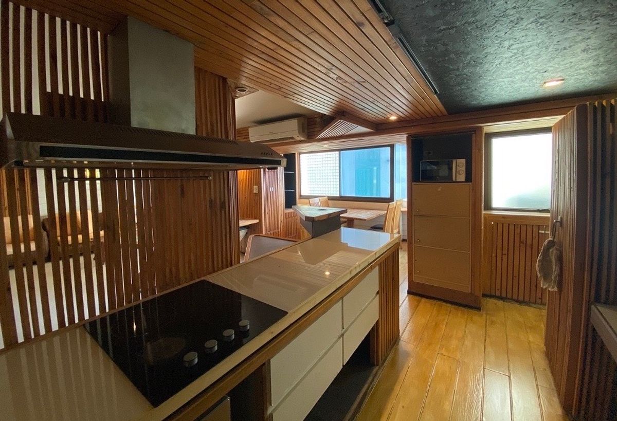 For SaleCondoOnnut, Udomsuk : 📢👇 Rare unit and price for a large spacious 3-bedroom Duplex, located located between Soi Onnut 30 and Soi Onnut 32