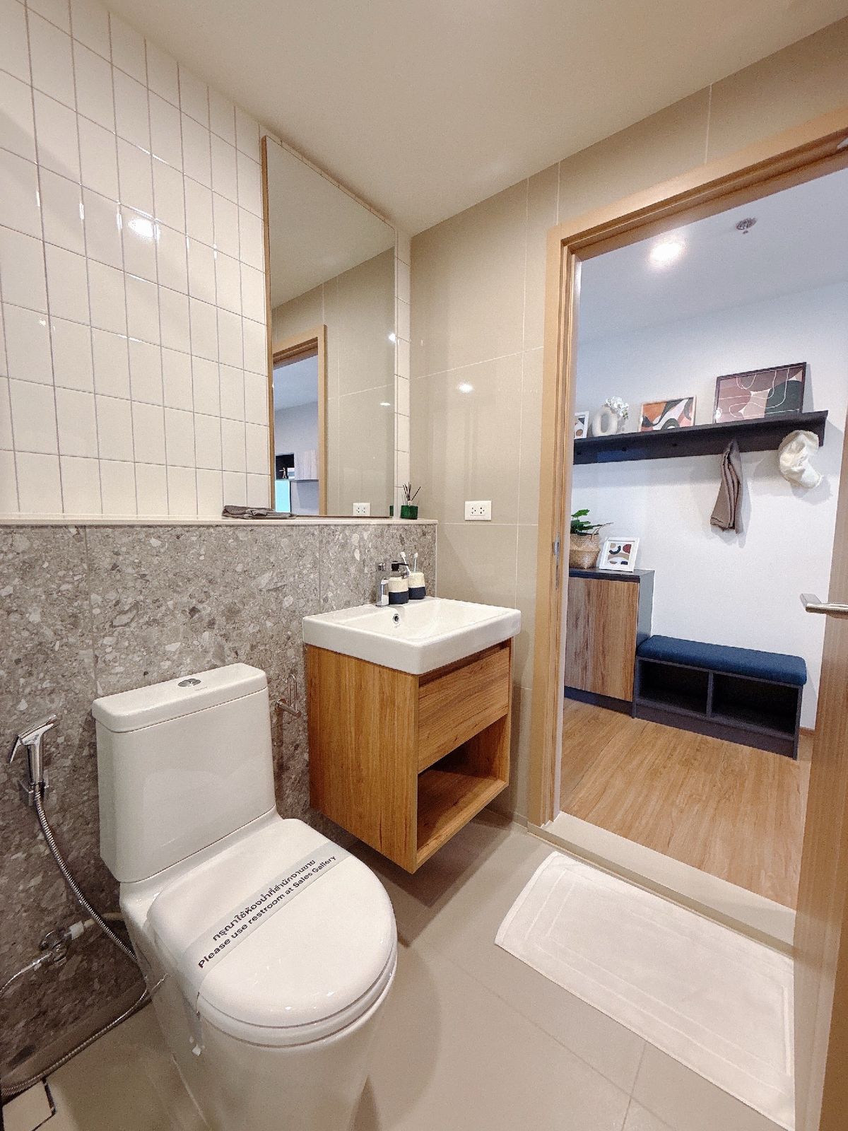 For SaleCondoLadprao, Central Ladprao : 𝐓𝐇𝐄 𝐋𝐈𝐍𝐄 𝐕𝐈𝐁𝐄 Easy installments 11,000/month, free down payment, no need to pay a single baht, ready to move in, money left, free 15 free gifts