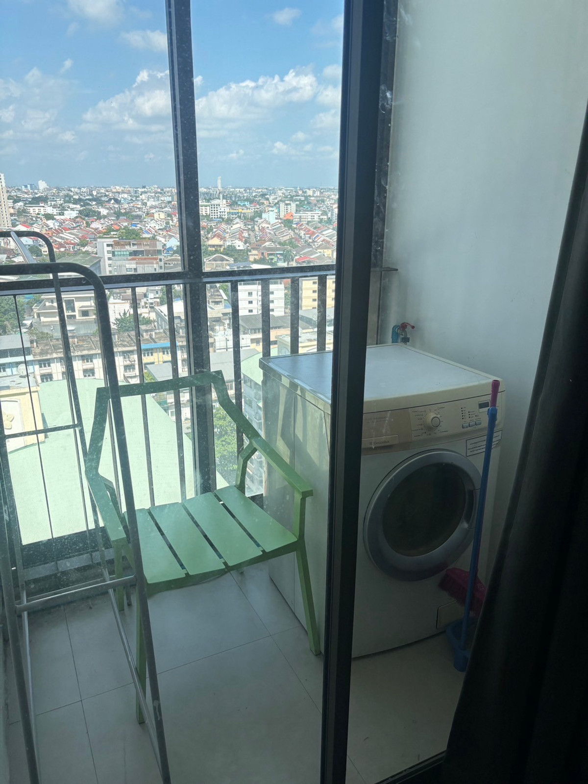 For RentCondoOnnut, Udomsuk : IDEO Mix Sukhumvit 103 (IDO Mix Sukhumvit 103) For Rent (Studio 26SQM)