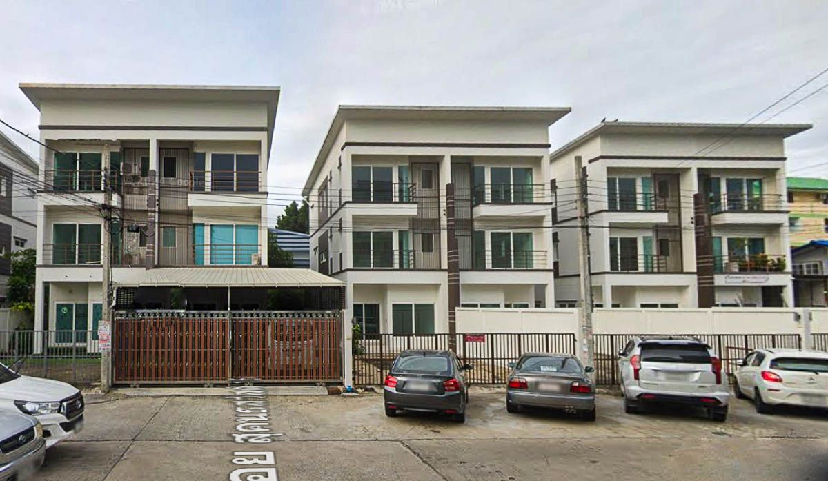 For SaleHome OfficeKaset Nawamin,Ladplakao : Home Office for Sale Sukhonthasawat 16, 2 bedroom 44 sqw 189 sqm Near Satriwitthaya 2, Kaset Nawamin, Pradit Manudharm, Nak Niwat, Ladprao : EL25S-001