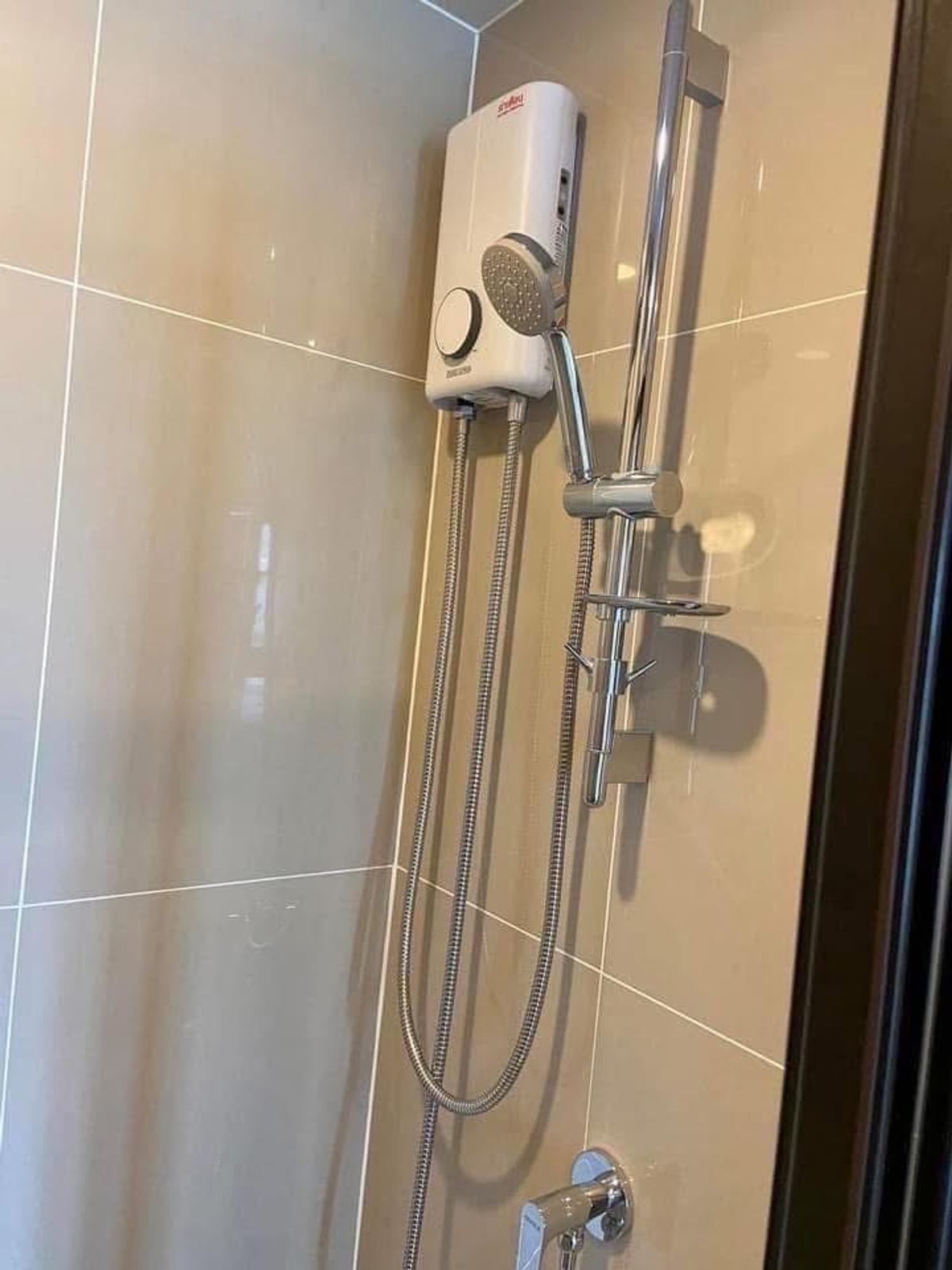 ให้เช่าคอนโดพระราม 9 เพชรบุรีตัดใหม่ RCA : ให้เช่า 🔥 Monte Rama 9 🔥 ใกล้ MRT รามคำแหง เฟอร์นิเจอร์ และ เครื่องใช้ไฟฟ้าครบ 