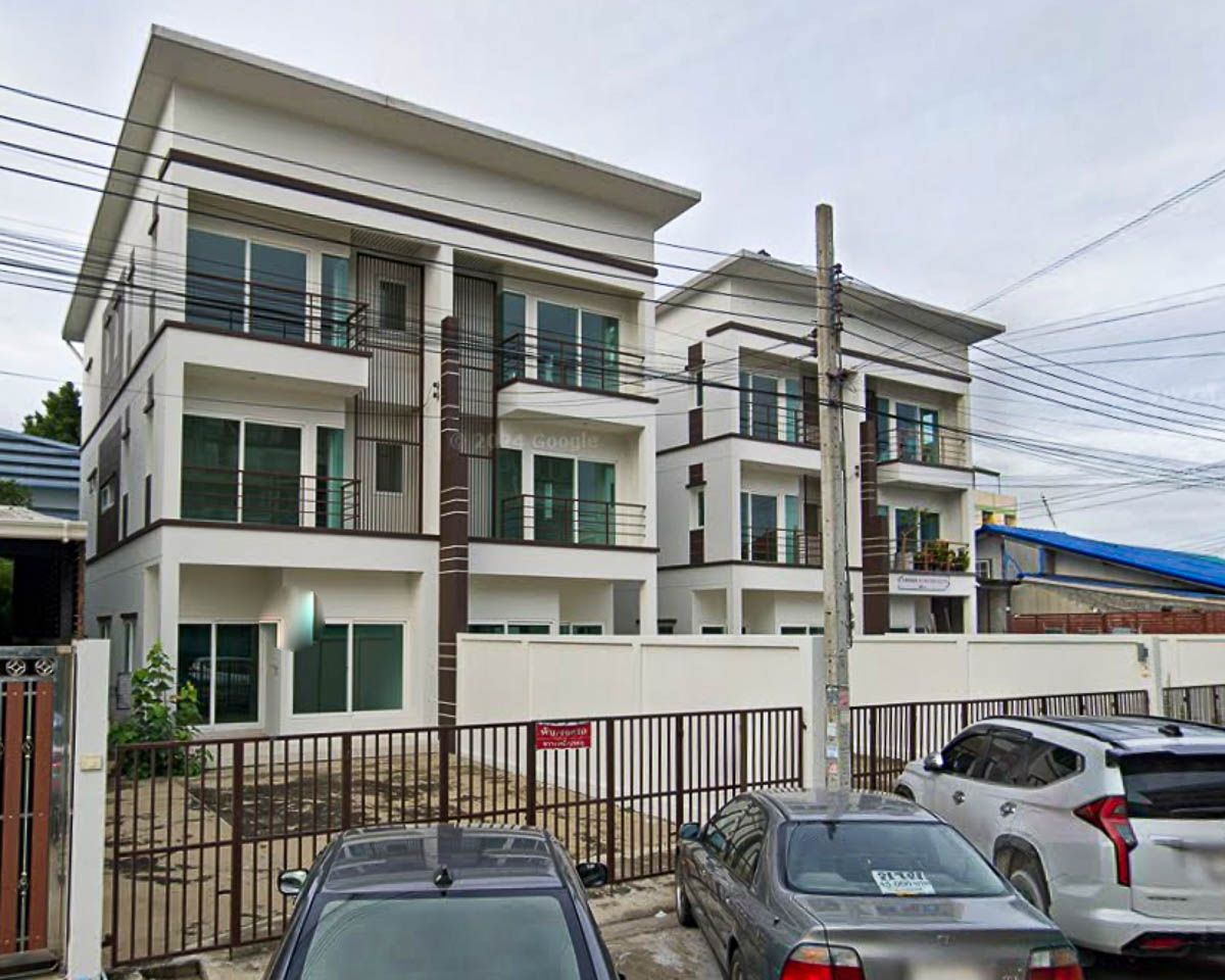 For SaleHome OfficeKaset Nawamin,Ladplakao : Home Office for Sale Sukhonthasawat 16, 2 bedroom 44 sqw 189 sqm Near Satriwitthaya 2, Kaset Nawamin, Pradit Manudharm, Nak Niwat, Ladprao : EL25S-001