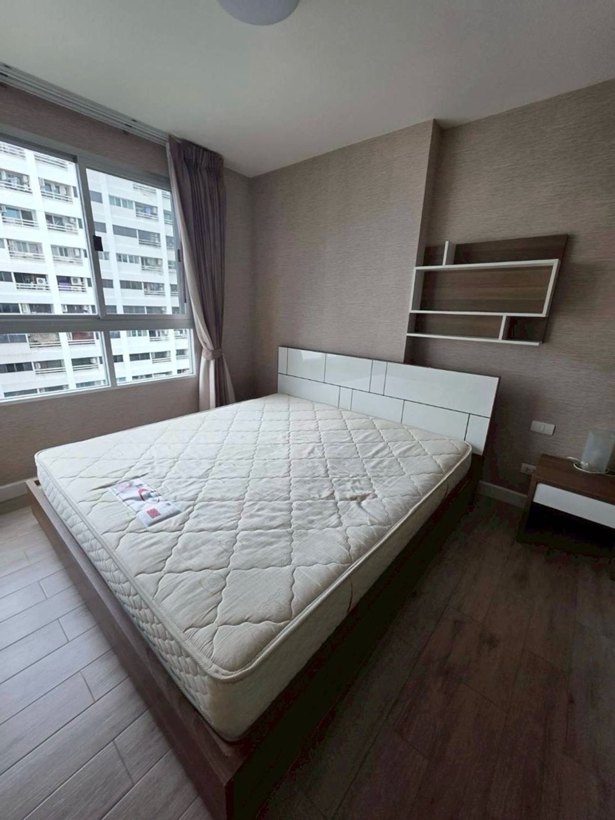 ให้เช่าคอนโดสุขุมวิท อโศก ทองหล่อ : The Clover Thonglor (เดอะ โคลเวอร์ ทองหล่อ) (1bed1bath 35sqm)