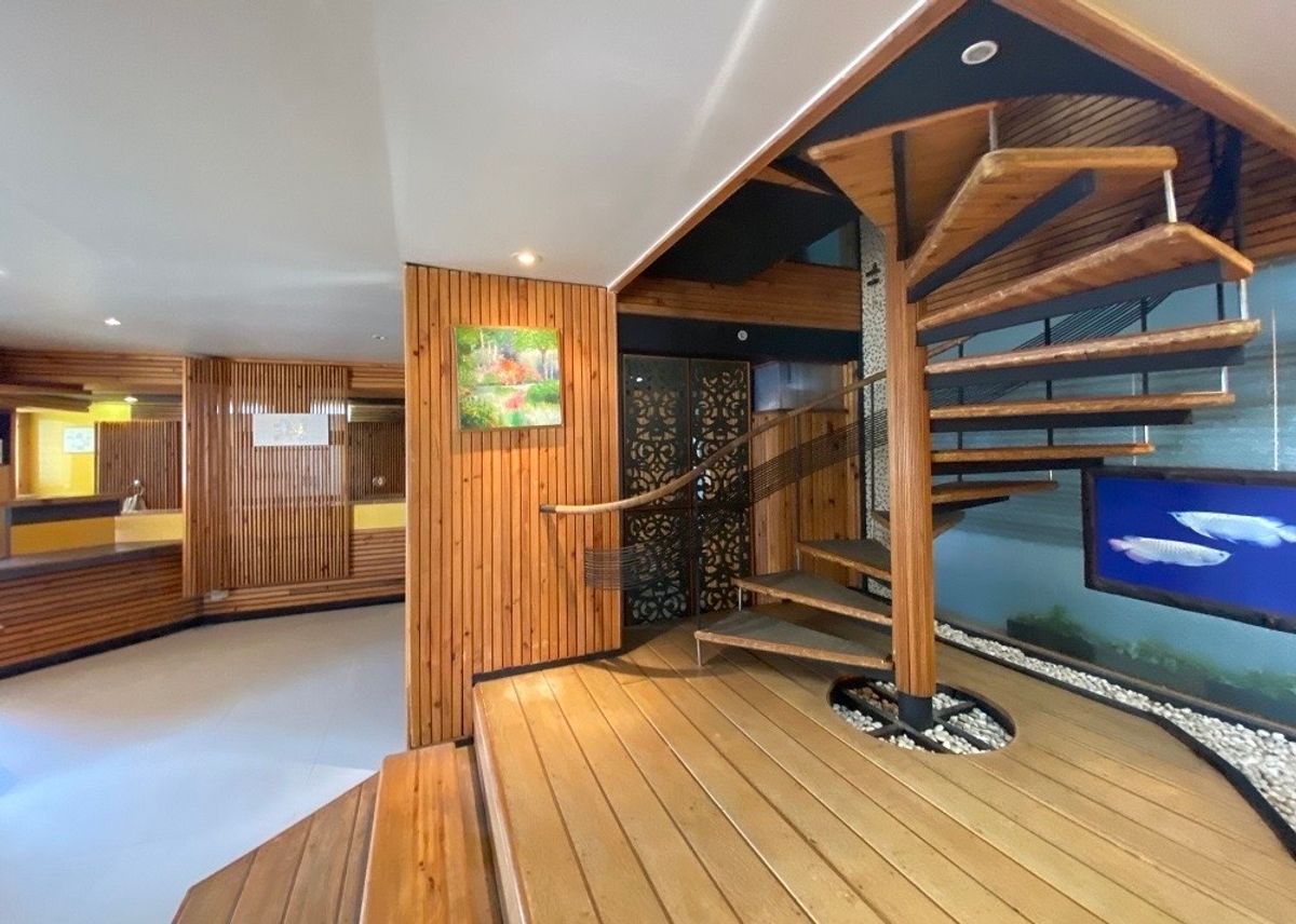 For SaleCondoOnnut, Udomsuk : 📢👇 Rare unit and price for a large spacious 3-bedroom Duplex, located located between Soi Onnut 30 and Soi Onnut 32