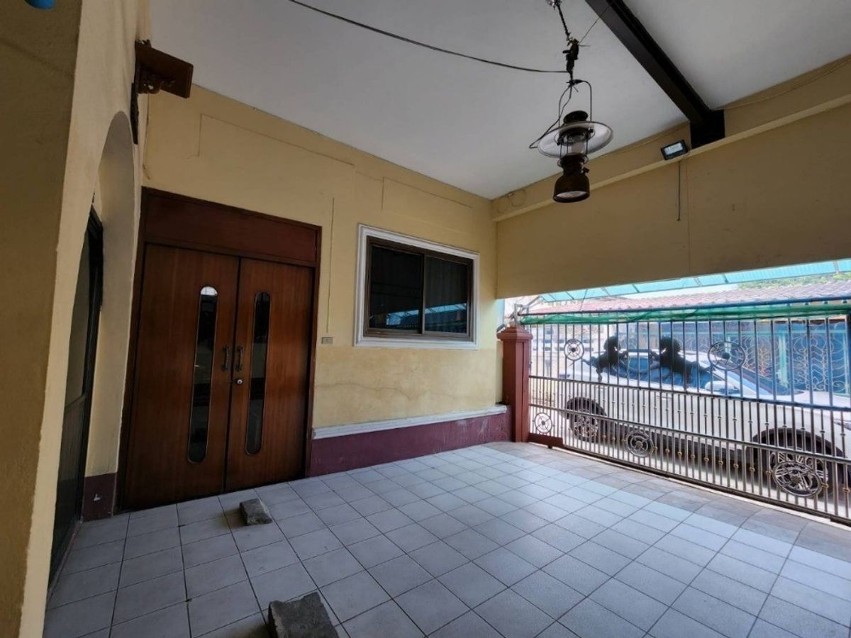 ขายบ้านสุขุมวิท อโศก ทองหล่อ : LTH12041 – House FOR SALE at Lanna Thai Village Size 44 sqw. 176 sqm. 3 beds 2 baths Near BTS Punnawithi Station ONLY 4.2 MB