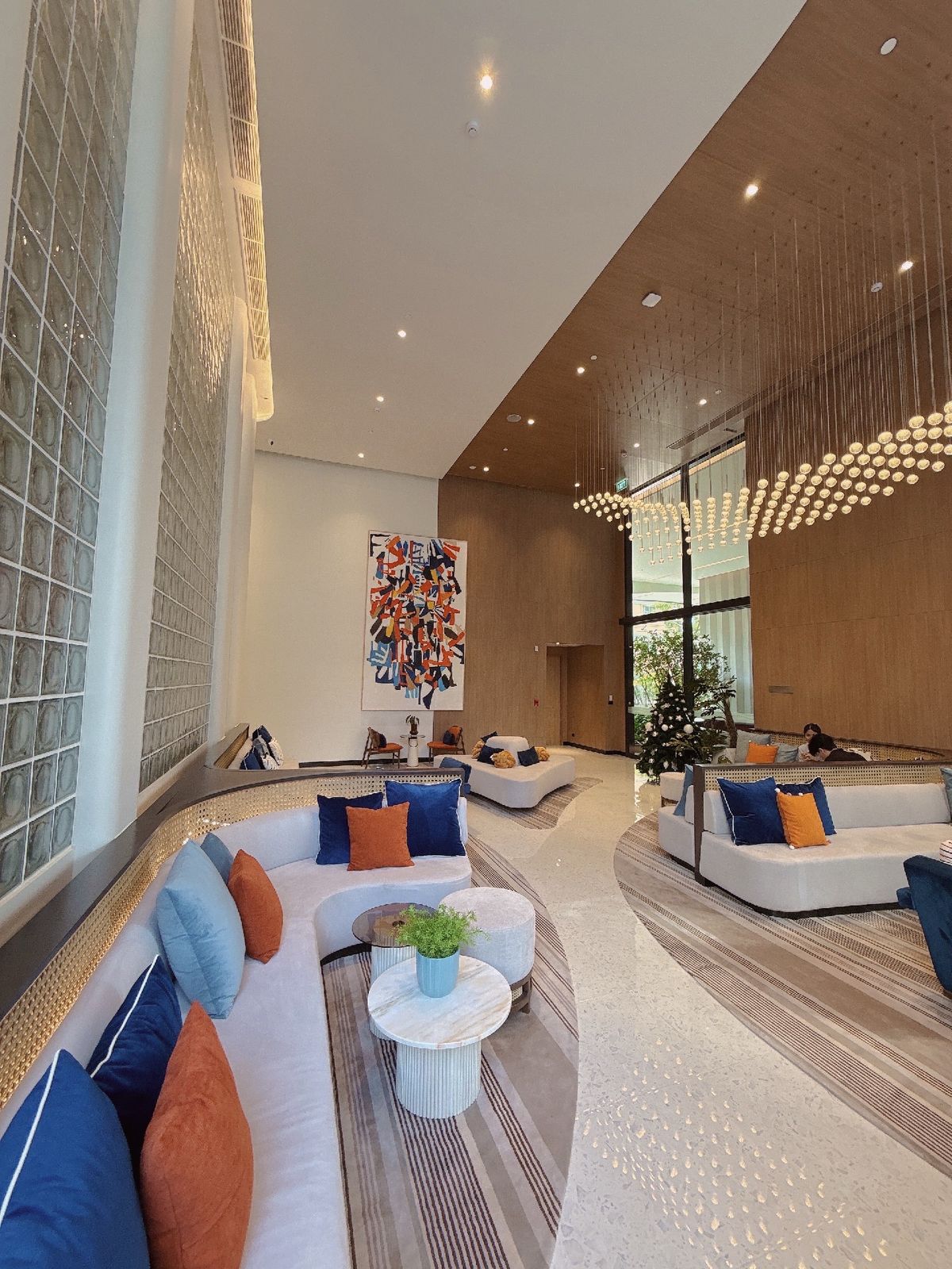 For SaleCondoLadprao, Central Ladprao : 𝐓𝐇𝐄 𝐋𝐈𝐍𝐄 𝐕𝐈𝐁𝐄 Easy installments 11,000/month, free down payment, no need to pay a single baht, ready to move in, money left, free 15 free gifts