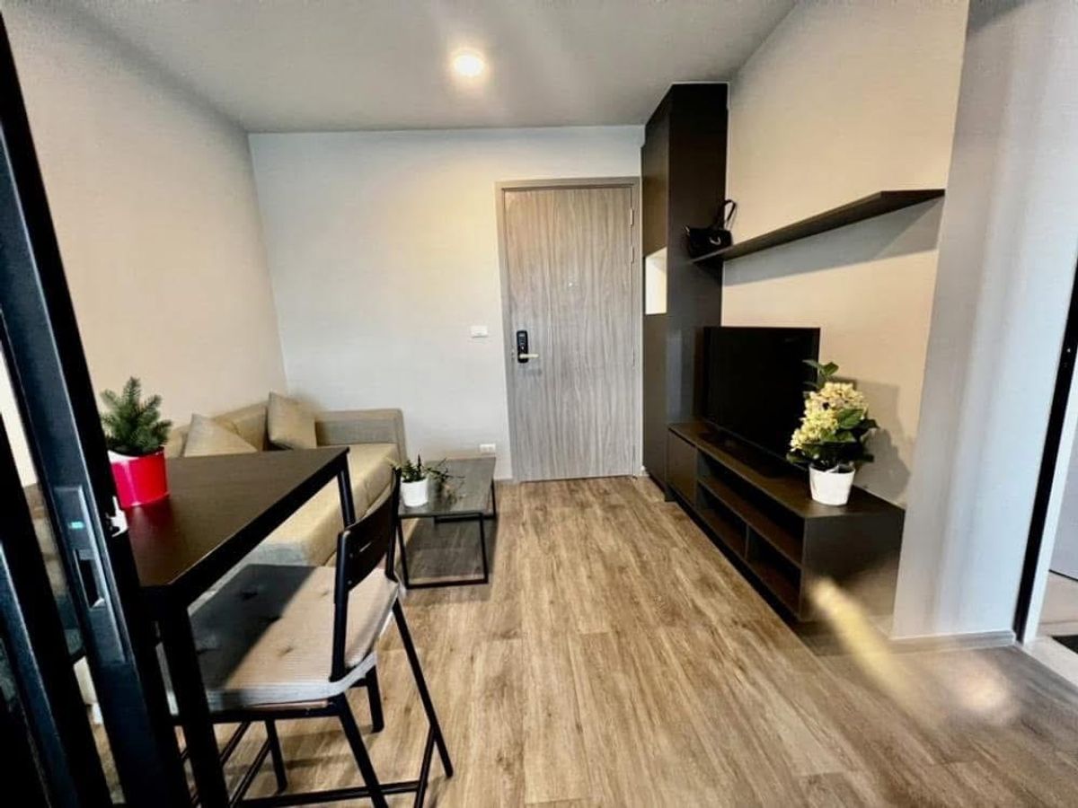 ให้เช่าคอนโดพระราม 9 เพชรบุรีตัดใหม่ RCA : ให้เช่า ✨ Monte Rama 9 ✨ เฟอร์นิเจอร์ และ เครื่องใช้ไฟฟ้าครบ ใกล้ ARL รามคำแหง