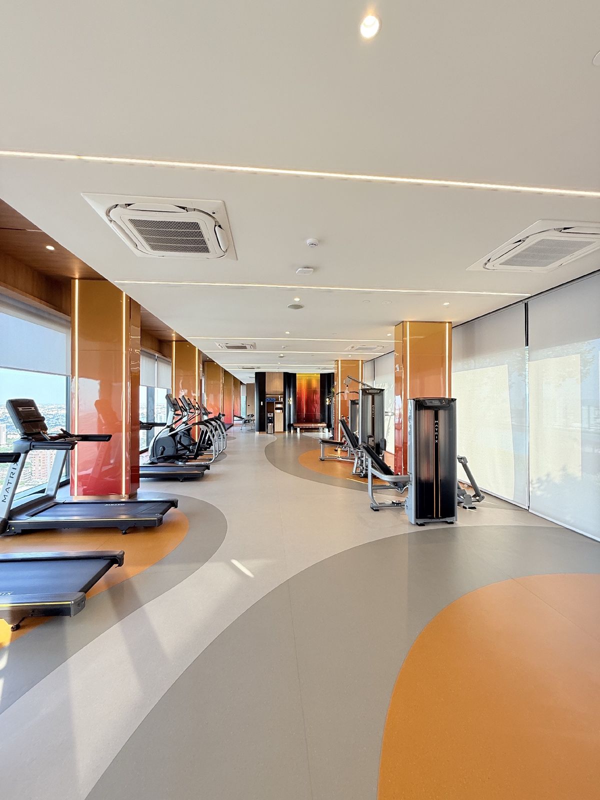 For SaleCondoLadprao, Central Ladprao : 𝐓𝐇𝐄 𝐋𝐈𝐍𝐄 𝐕𝐈𝐁𝐄 Easy installments 11,000/month, free down payment, no need to pay a single baht, ready to move in, money left, free 15 free gifts