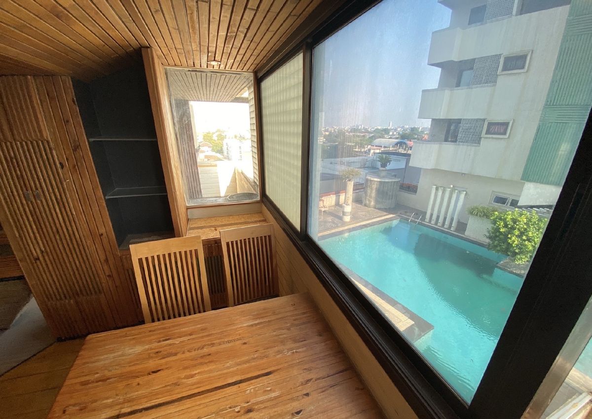 For SaleCondoOnnut, Udomsuk : 📢👇 Rare unit and price for a large spacious 3-bedroom Duplex, located located between Soi Onnut 30 and Soi Onnut 32