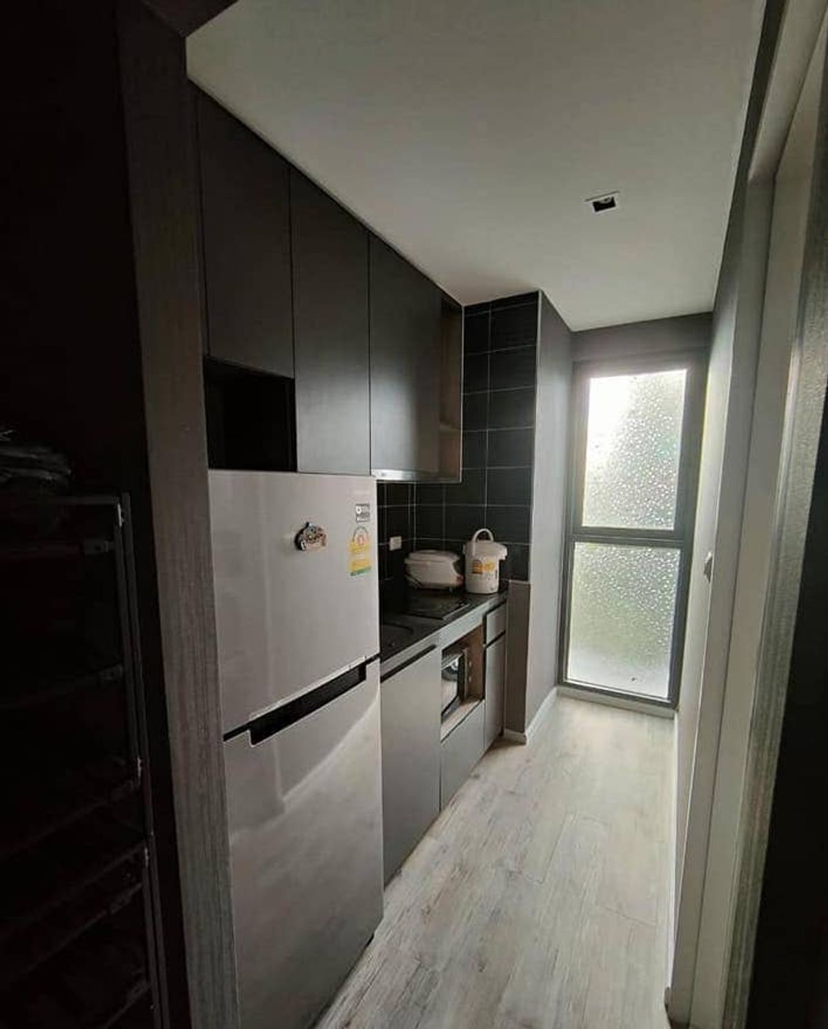 For SaleCondoBangna, Bearing, Lasalle : Urgent sale ✨ Aspen Lasally ✨ View of the corner room furniture (PS63672)