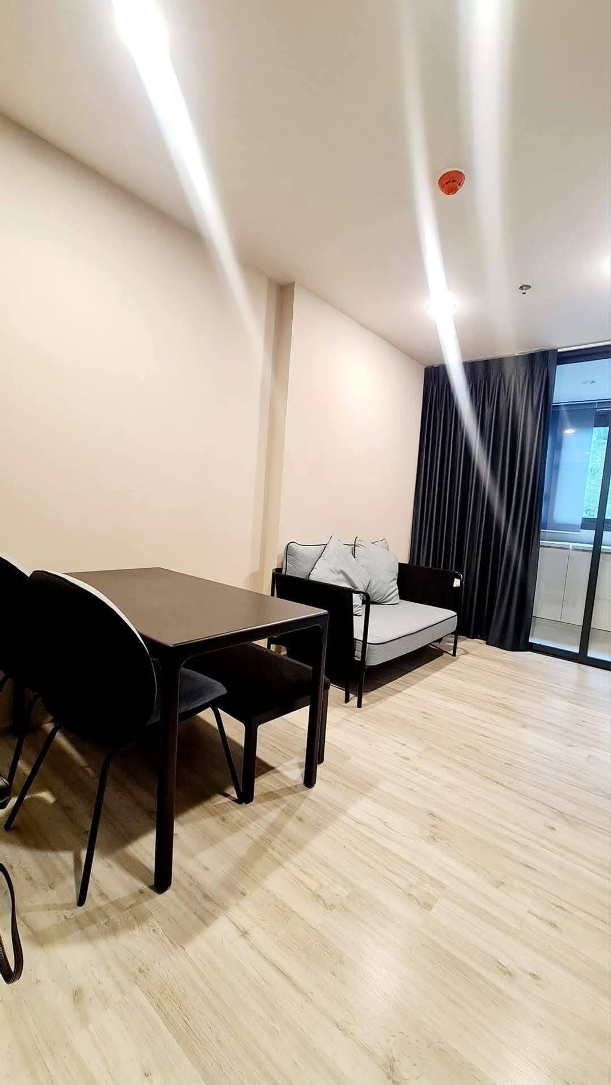 For RentCondoRatchadapisek, Huaikwang, Suttisan : XT Huaikhwang for Rent Near MRT Huaikhwang By Pond
