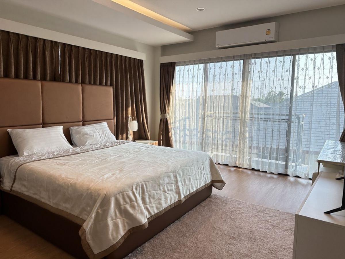 ให้เช่าบ้านลาดกระบัง สุวรรณภูมิ : หมู่บ้านเพอร์เฟค มาสเตอร์พีช พระราม9🌟 รายละเอียด 🌟เนื้อที่ดิน 200 ตารางวา ( พื้นที่รอบบ้านเหลือเยอะมาก
