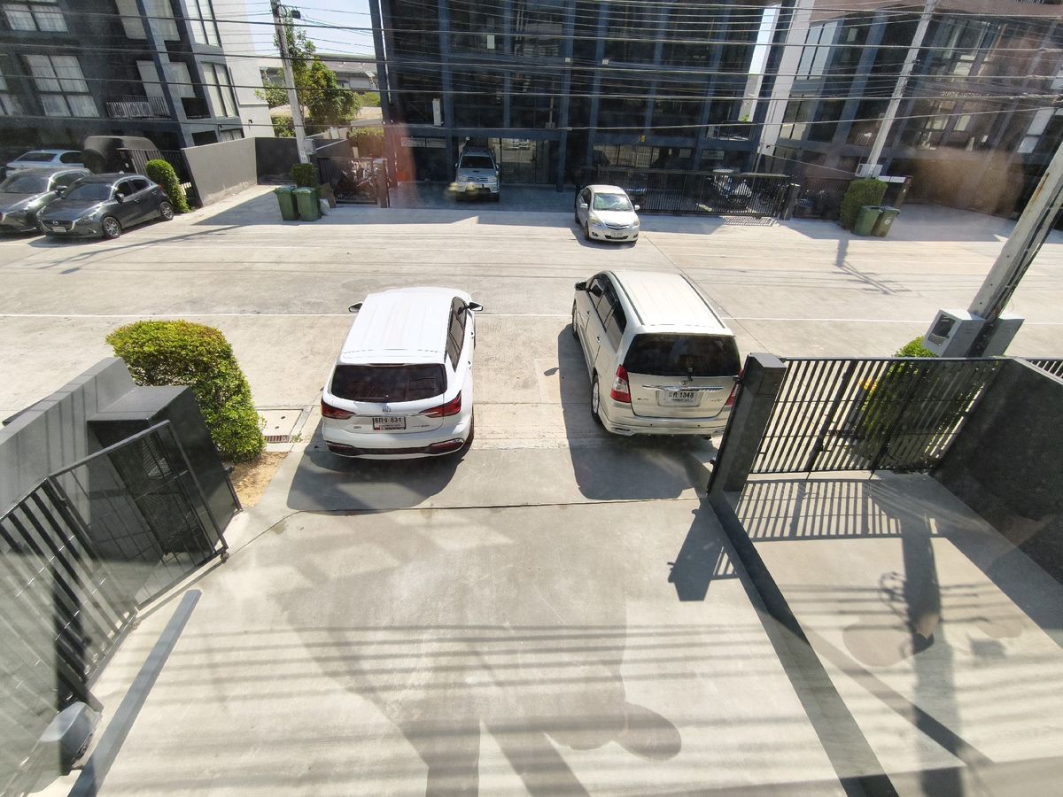 ขายโฮมออฟฟิศลาดกระบัง สุวรรณภูมิ : ขายโฮมออฟฟิต 3.5 ชั้น Style Modern ใกล้สนามสุวรรณภูมิ ติดถนนใหญ่กิ่งแก้ว โครงการ Werkk