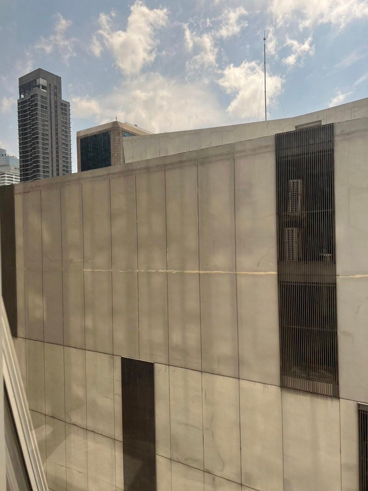 For SaleCondoSathorn, Narathiwat : Condo for sale, The Room Sathorn - Pans Road, St. Louis (500 m/7 minutes). Interested in negotiating @condobkk (with @) Code H32919